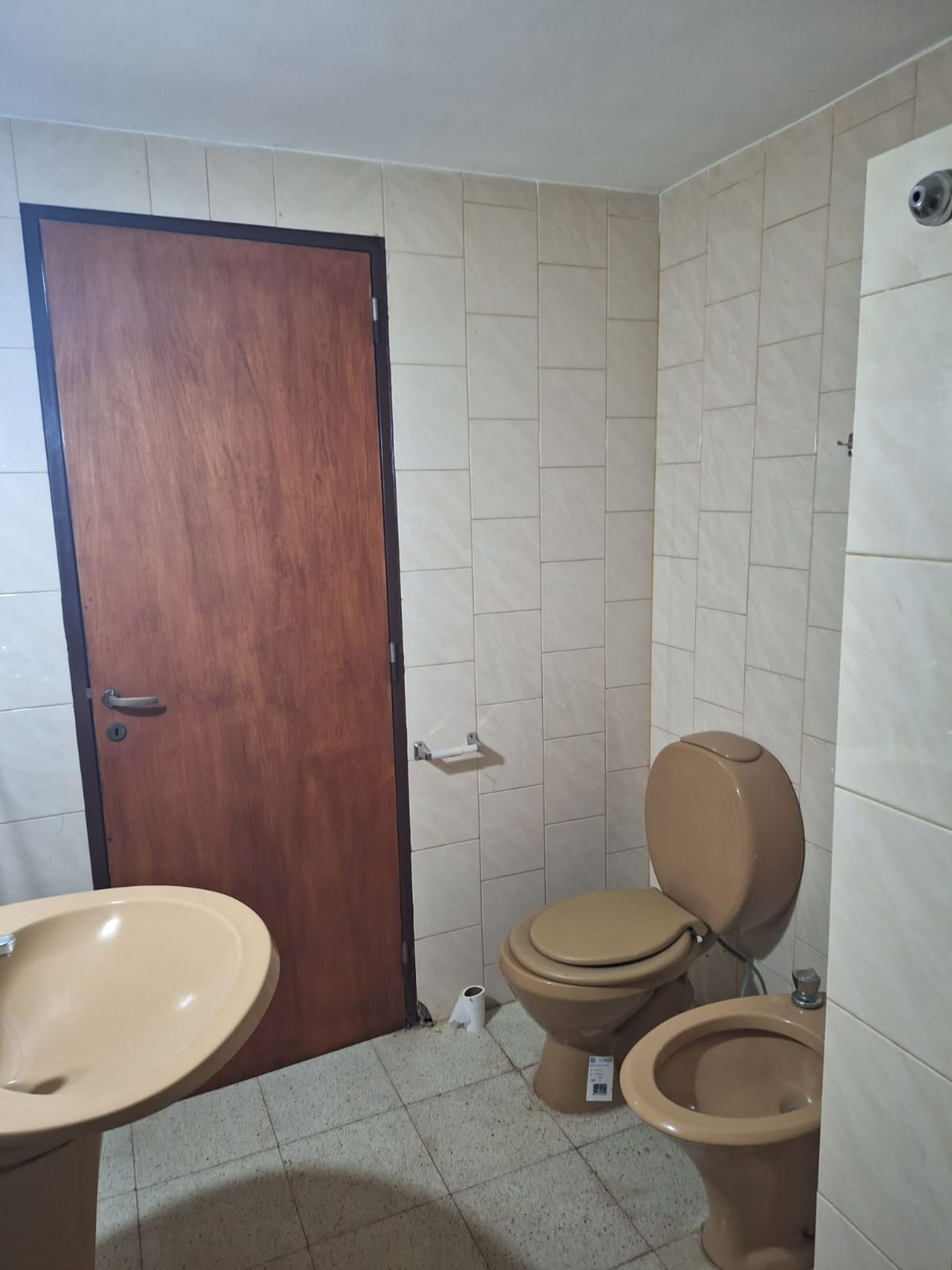 Fotografía de Habitaciones y Baños correspondiente a Capital en Barrio Malvinas Argentinas, Malvinas Argentinas.
