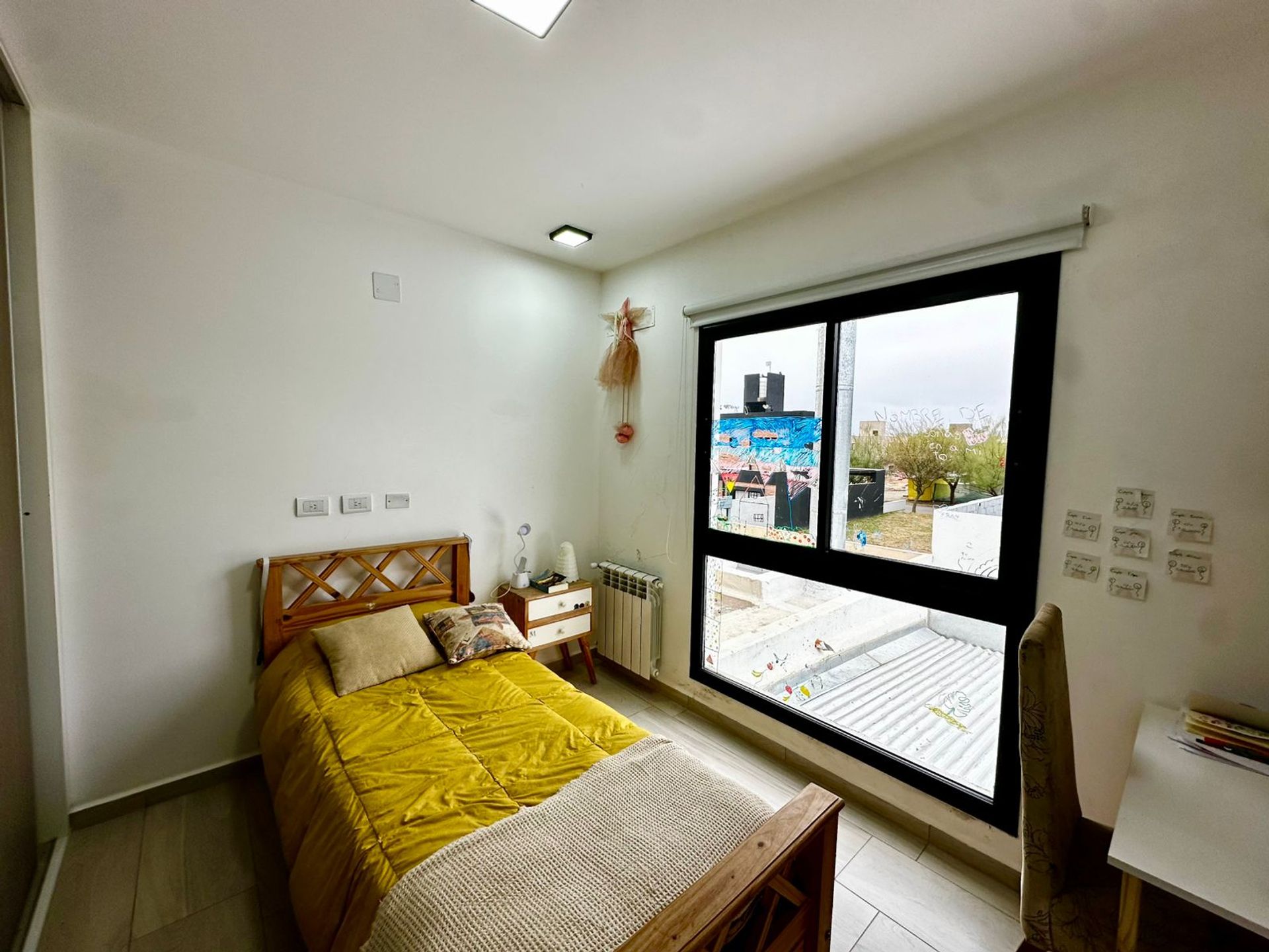 Fotografía de Habitaciones y Baños correspondiente a Casa_duplex en Docta Urbanización, Córdoba Capital.