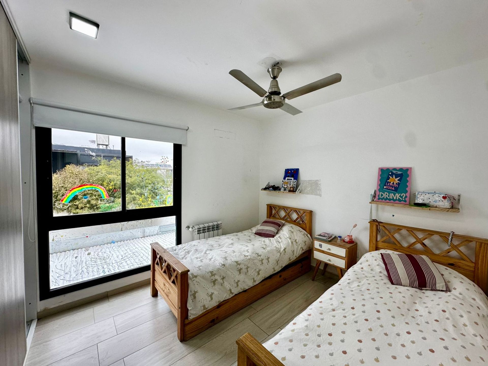 Fotografía de Habitaciones y Baños correspondiente a Casa_duplex en Docta Urbanización, Córdoba Capital.