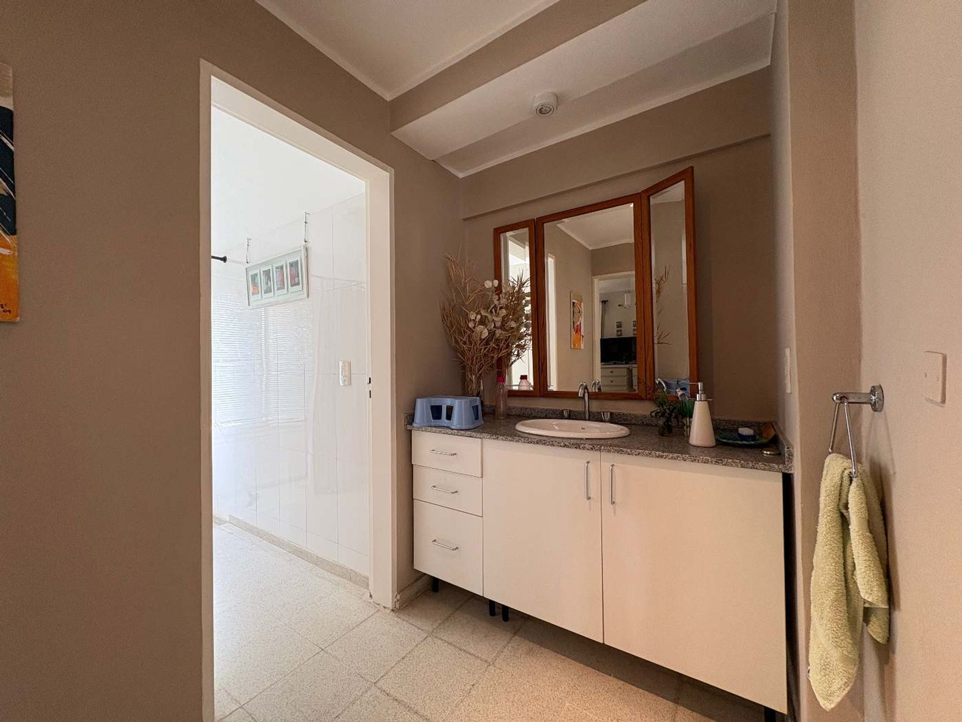 Fotografía de Habitaciones y Baños correspondiente a Casa en Barrio Santa Rosa de Calamuchita, Santa Rosa de Calamuchita.