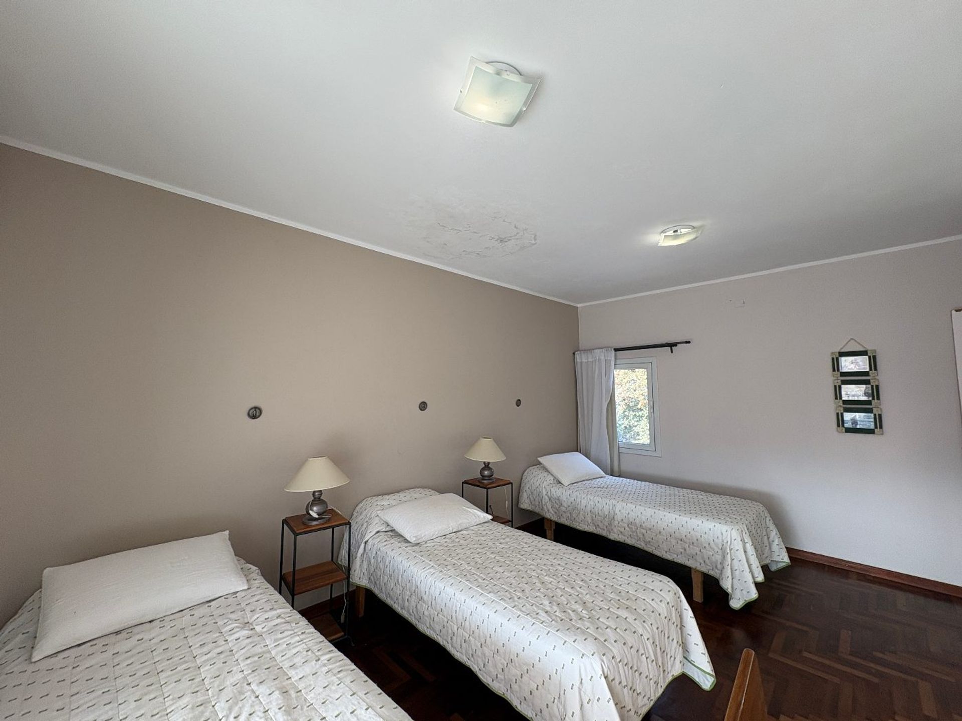 Fotografía de Habitaciones y Baños correspondiente a Casa en Barrio Santa Rosa de Calamuchita, Santa Rosa de Calamuchita.