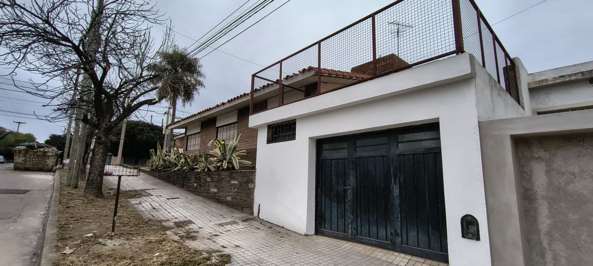 Cochera Porton Acceso Vehicular
