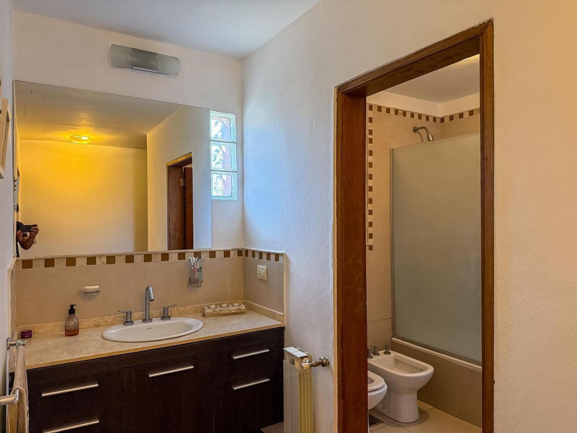 Fotografía de Habitaciones y Baños correspondiente a Casa en Barrio Mendiolaza, La Serena.