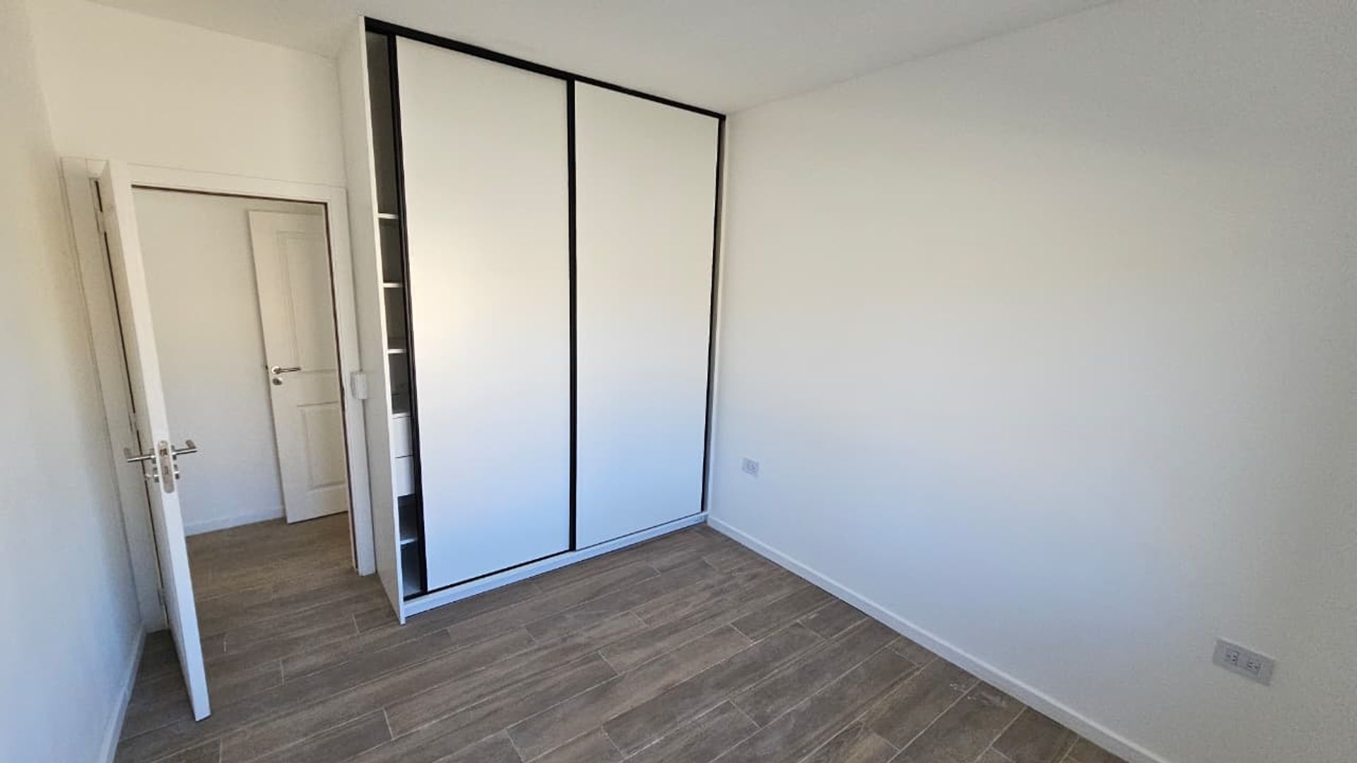 Fotografía de Habitaciones y Baños correspondiente a Casa en Barrio Villa Carlos Paz, Villa Carlos Paz.