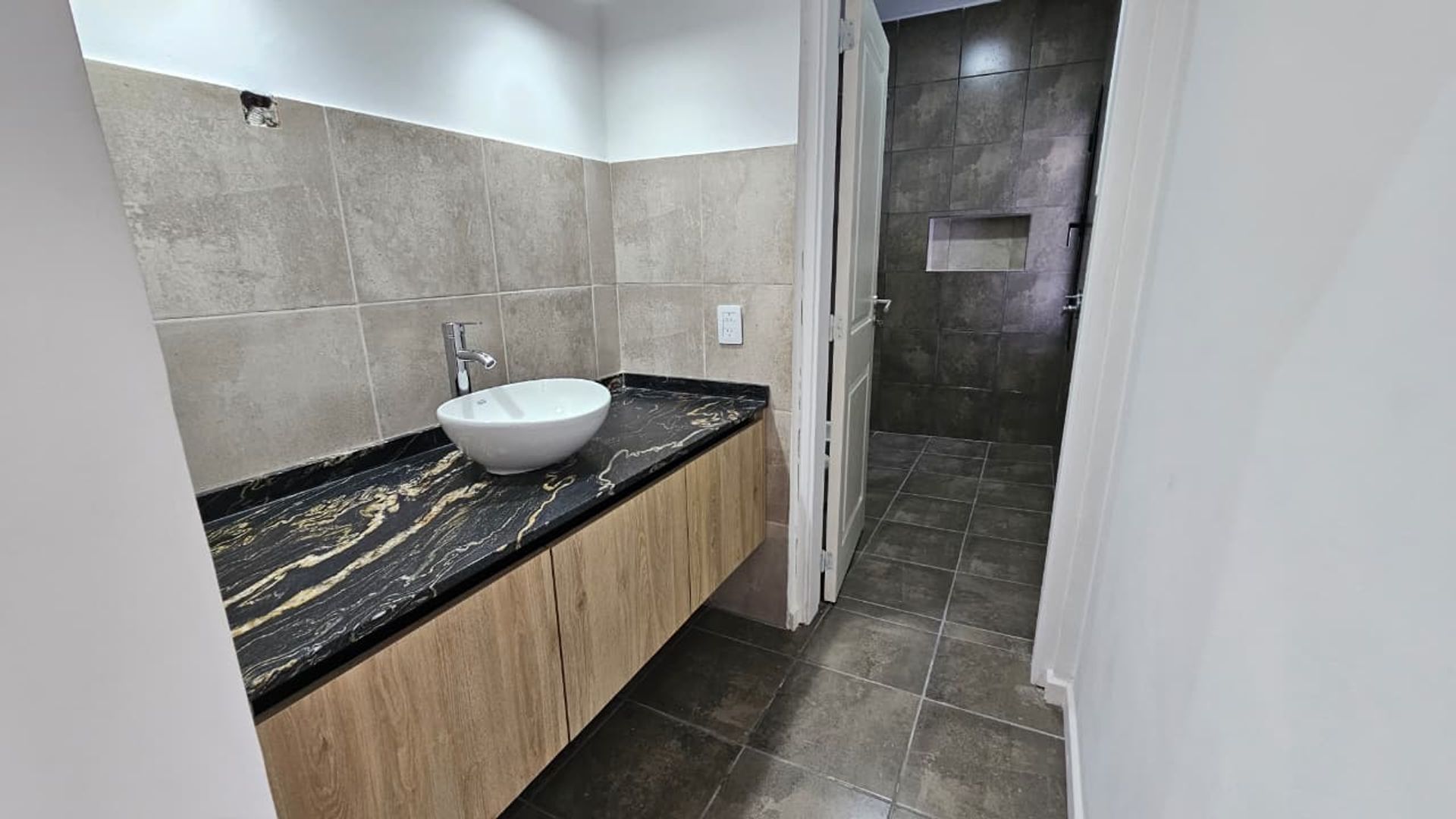 Fotografía de Habitaciones y Baños correspondiente a Casa en Barrio Villa Carlos Paz, Villa Carlos Paz.