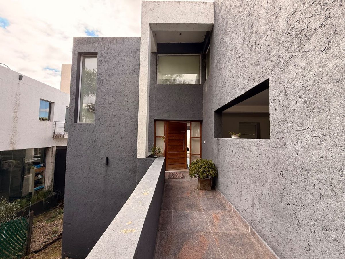 Fotografía de Frentes y Fachadas correspondiente a Casa en Barrio Terrazas de Villa Allende, Terrazas de Villa Allende.