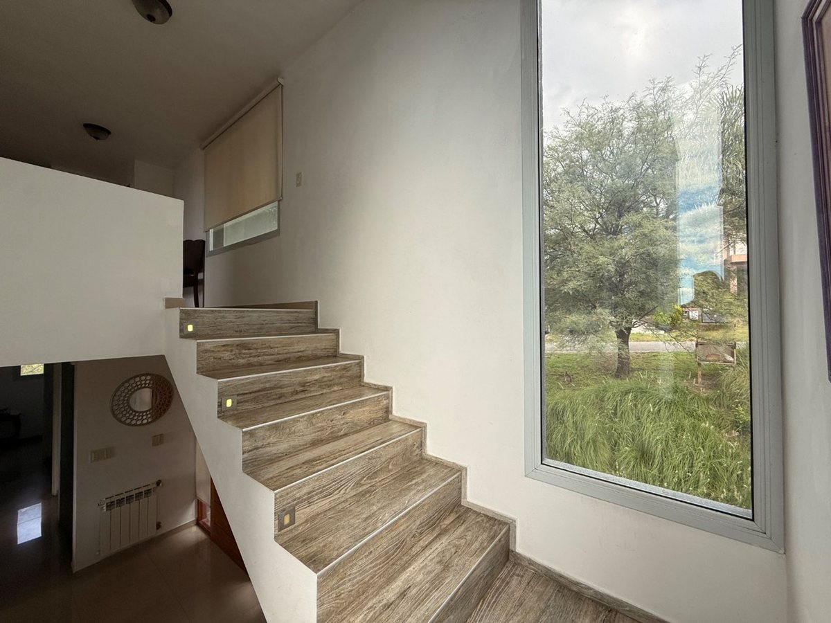 Fotografía de Habitaciones y Baños correspondiente a Casa en Barrio Terrazas de Villa Allende, Terrazas de Villa Allende.