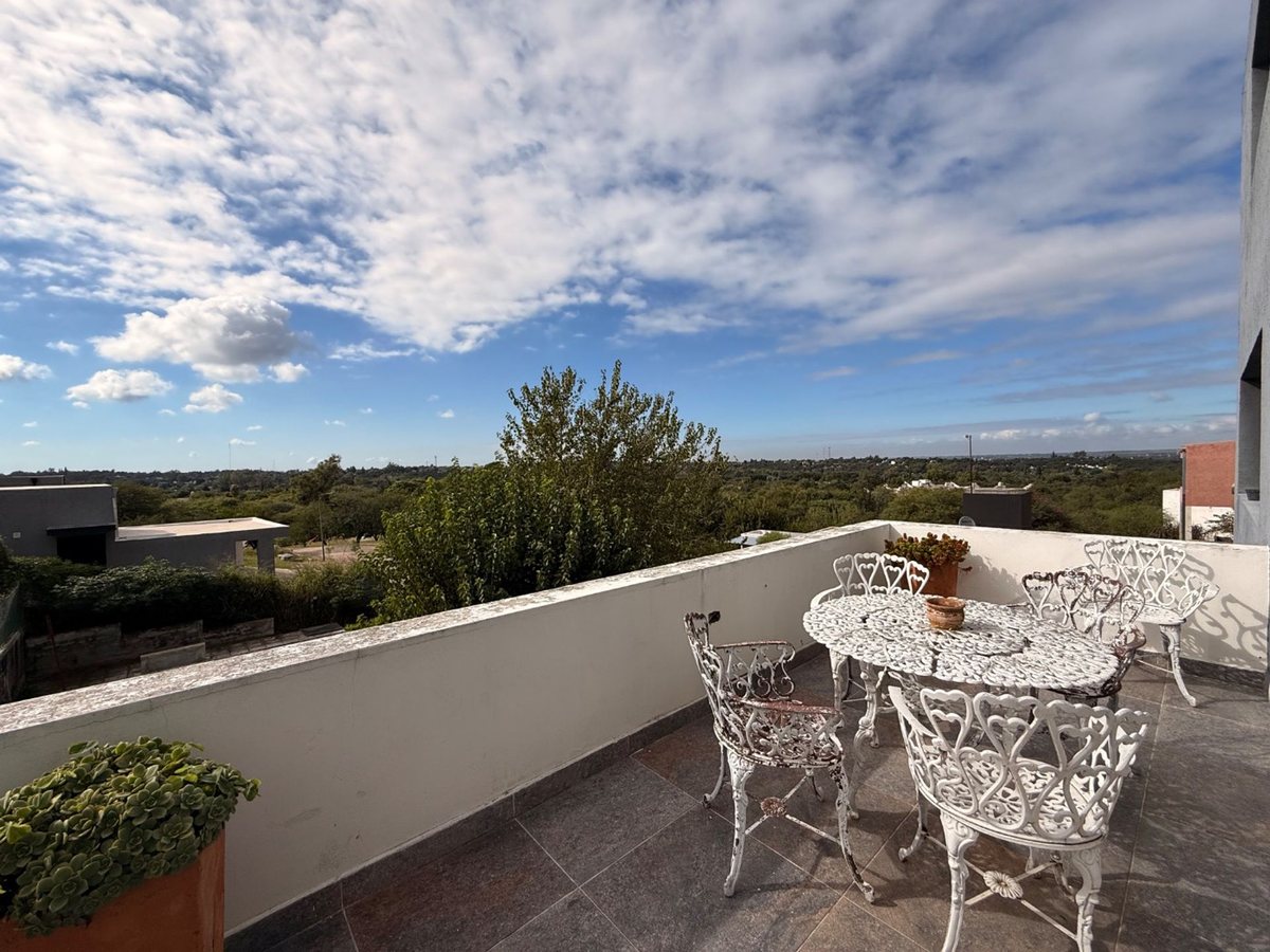 Fotografía de Patios y Exteriores correspondiente a Casa en Barrio Terrazas de Villa Allende, Terrazas de Villa Allende.