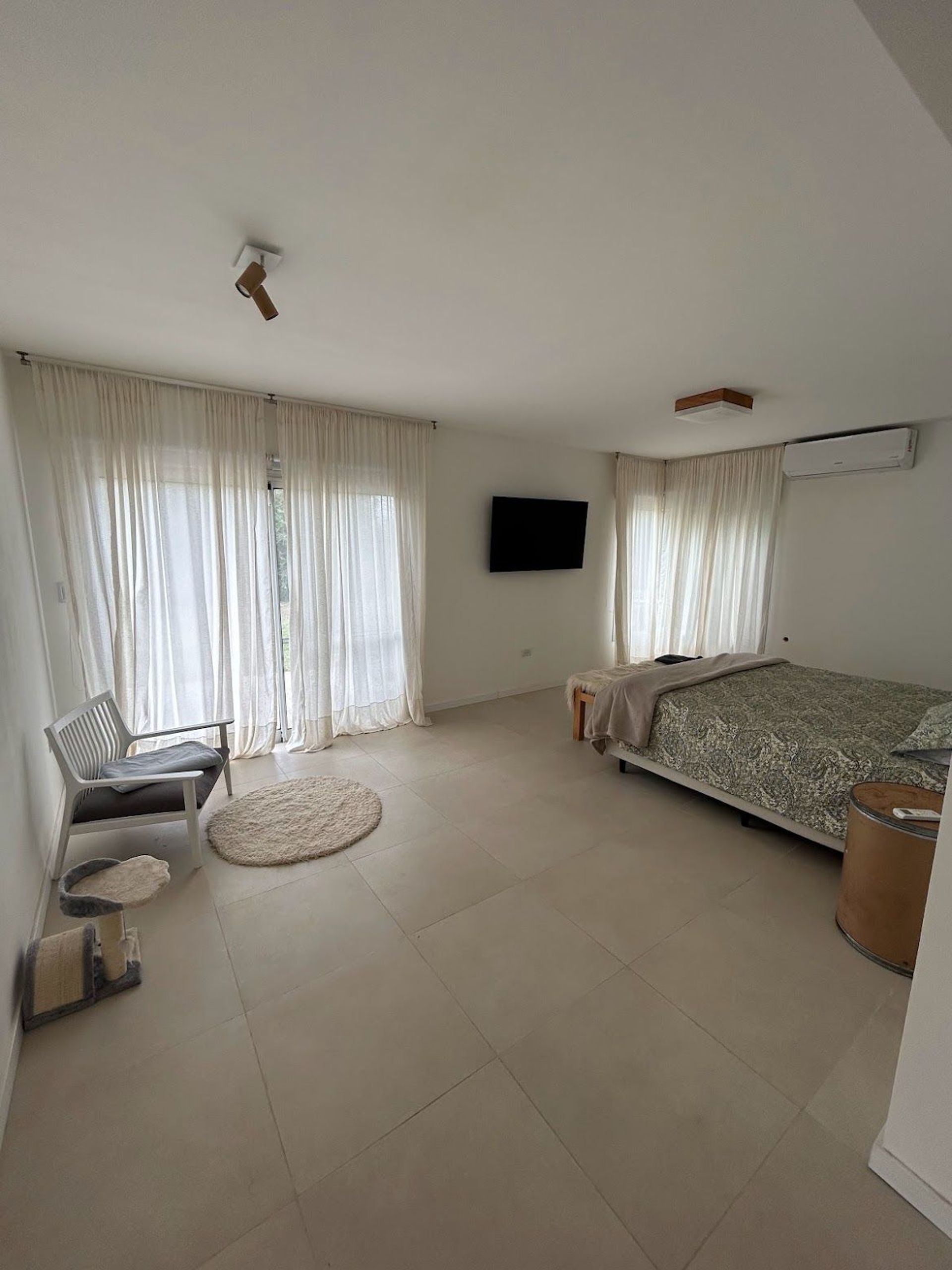 Fotografía de Habitaciones y Baños correspondiente a Casa en Barrio Malagueño, Causana.