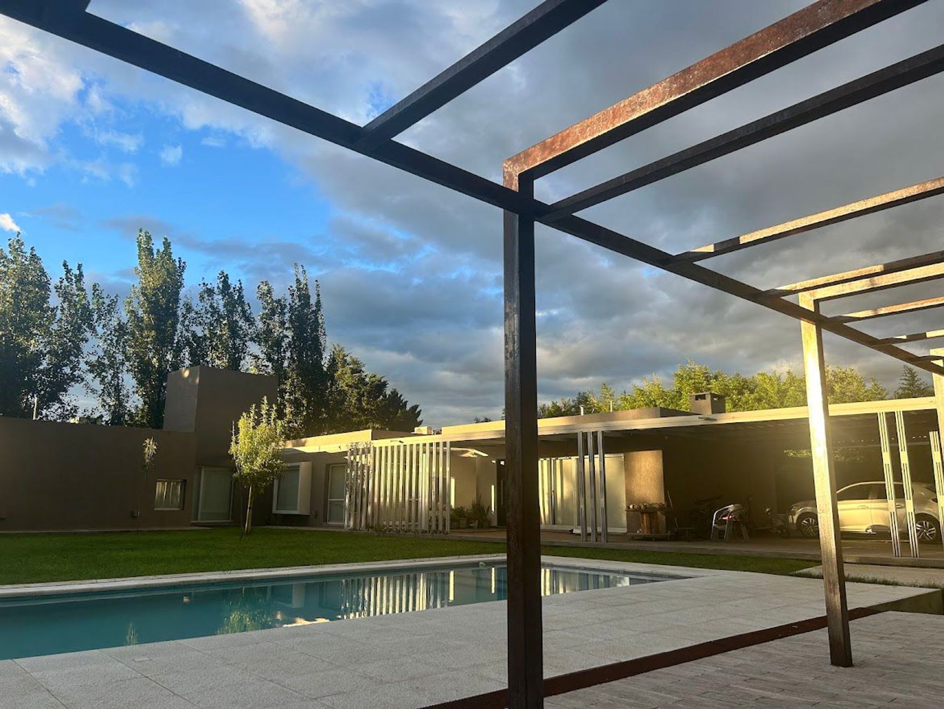 Fotografía de Patios y Exteriores correspondiente a Casa en Barrio Malagueño, Causana.