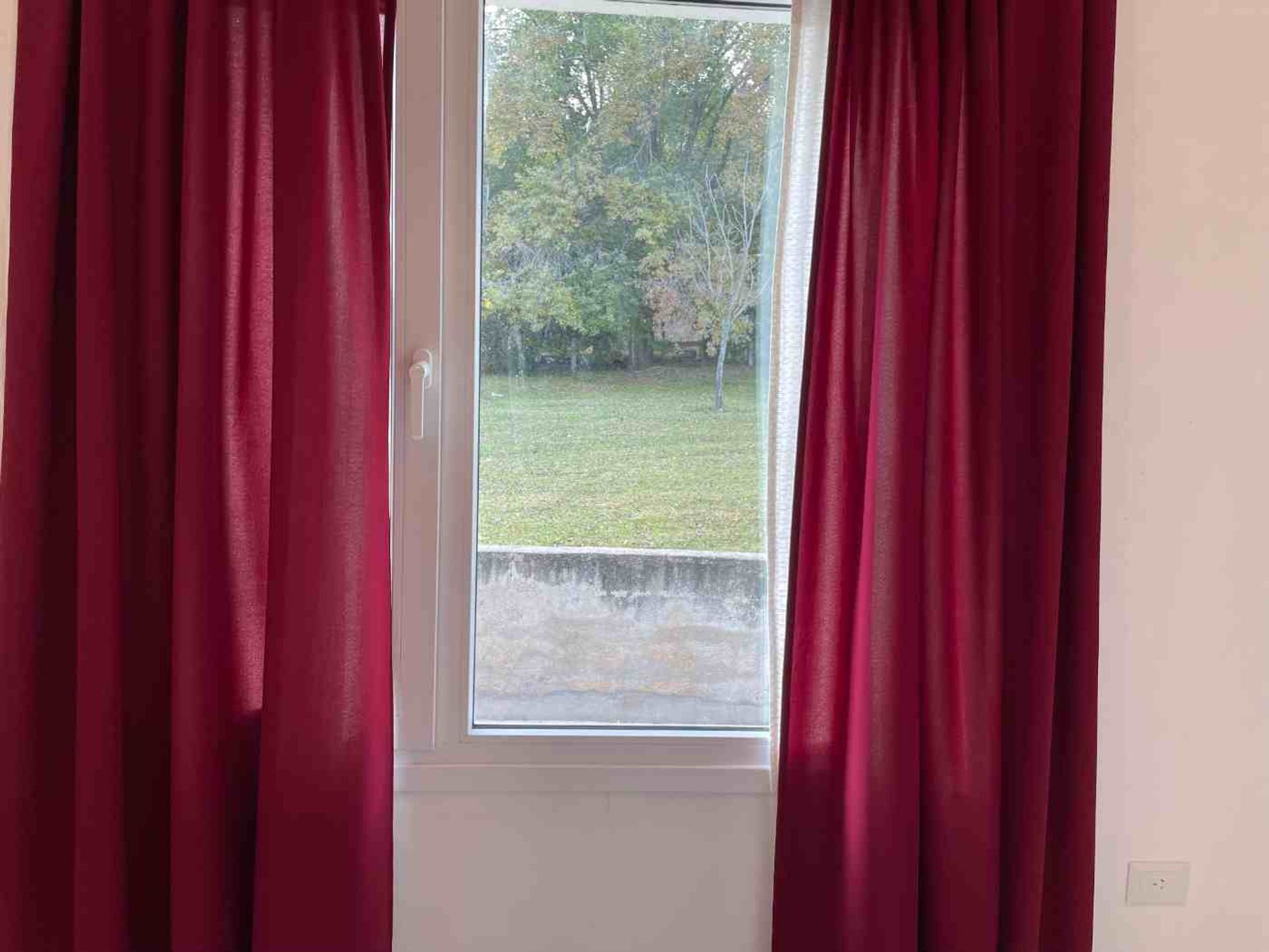 Fotografía de Habitaciones y Baños correspondiente a Casa en Barrio Villa Giardino, Villa Giardino.
