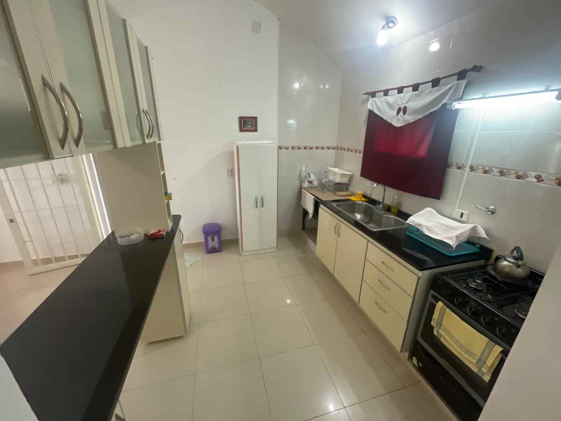 Fotografía de Habitaciones y Baños correspondiente a Casa en Barrio Villa Giardino, Villa Giardino.