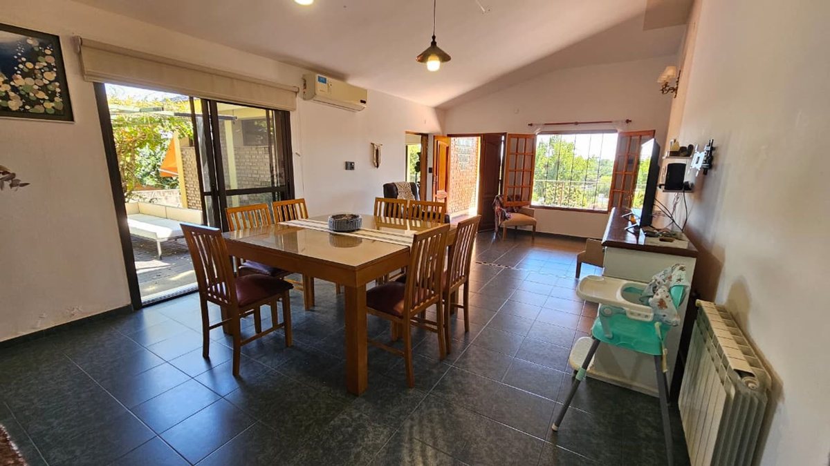 Fotografía de Espacios Sociales correspondiente a Casa en Barrio Villa Carlos Paz, Villa Carlos Paz.
