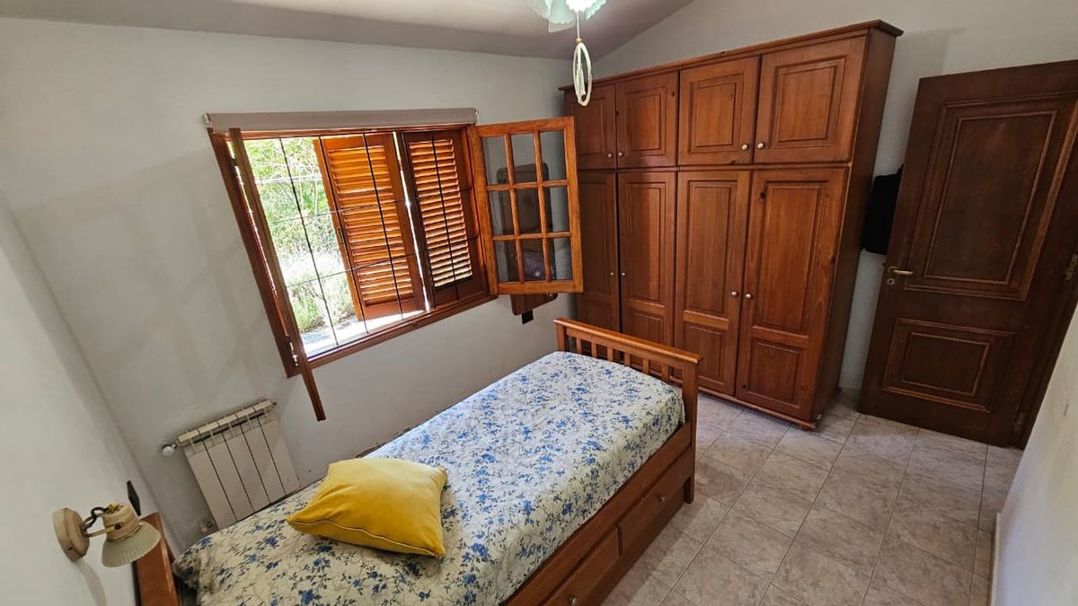 Fotografía de Habitaciones y Baños correspondiente a Casa en Barrio Villa Carlos Paz, Villa Carlos Paz.