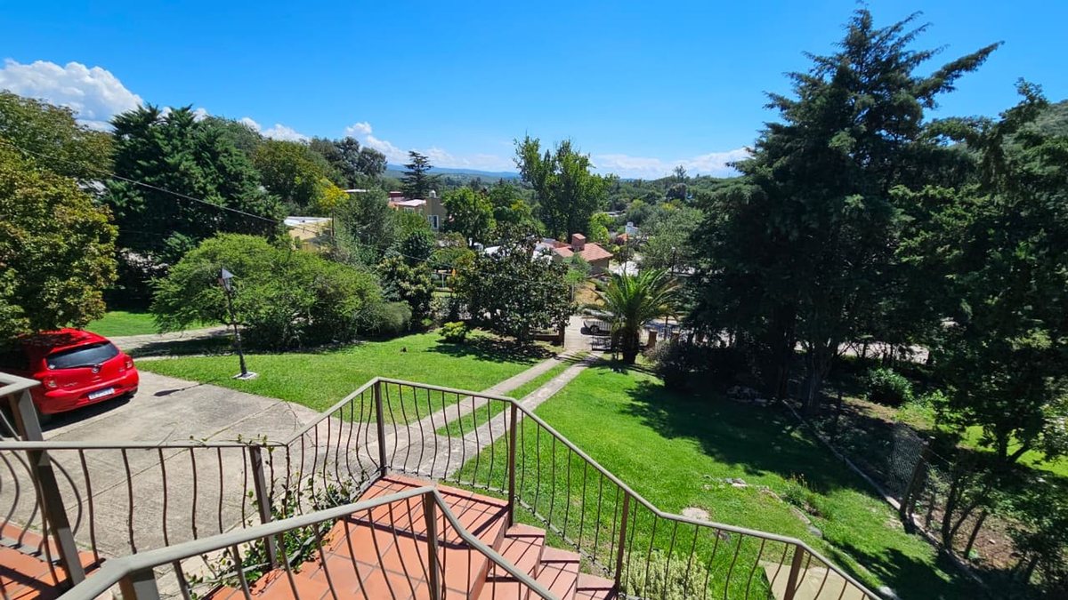 Fotografía de Patios y Exteriores correspondiente a Casa en Barrio Villa Carlos Paz, Villa Carlos Paz.