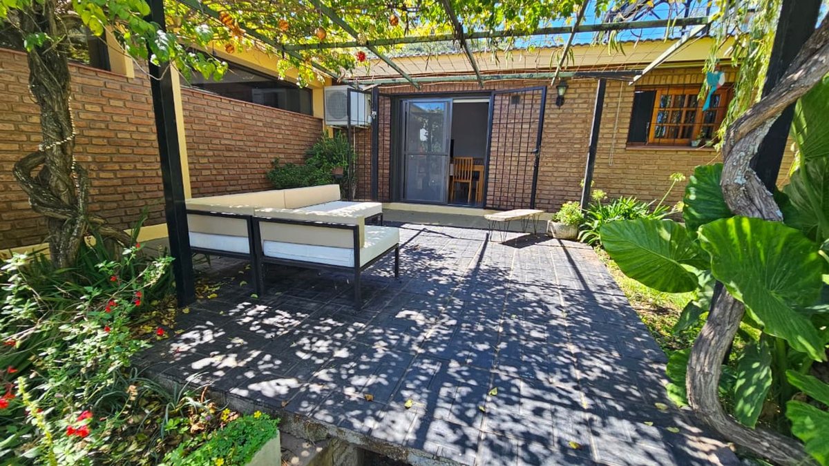 Fotografía de Patios y Exteriores correspondiente a Casa en Barrio Villa Carlos Paz, Villa Carlos Paz.