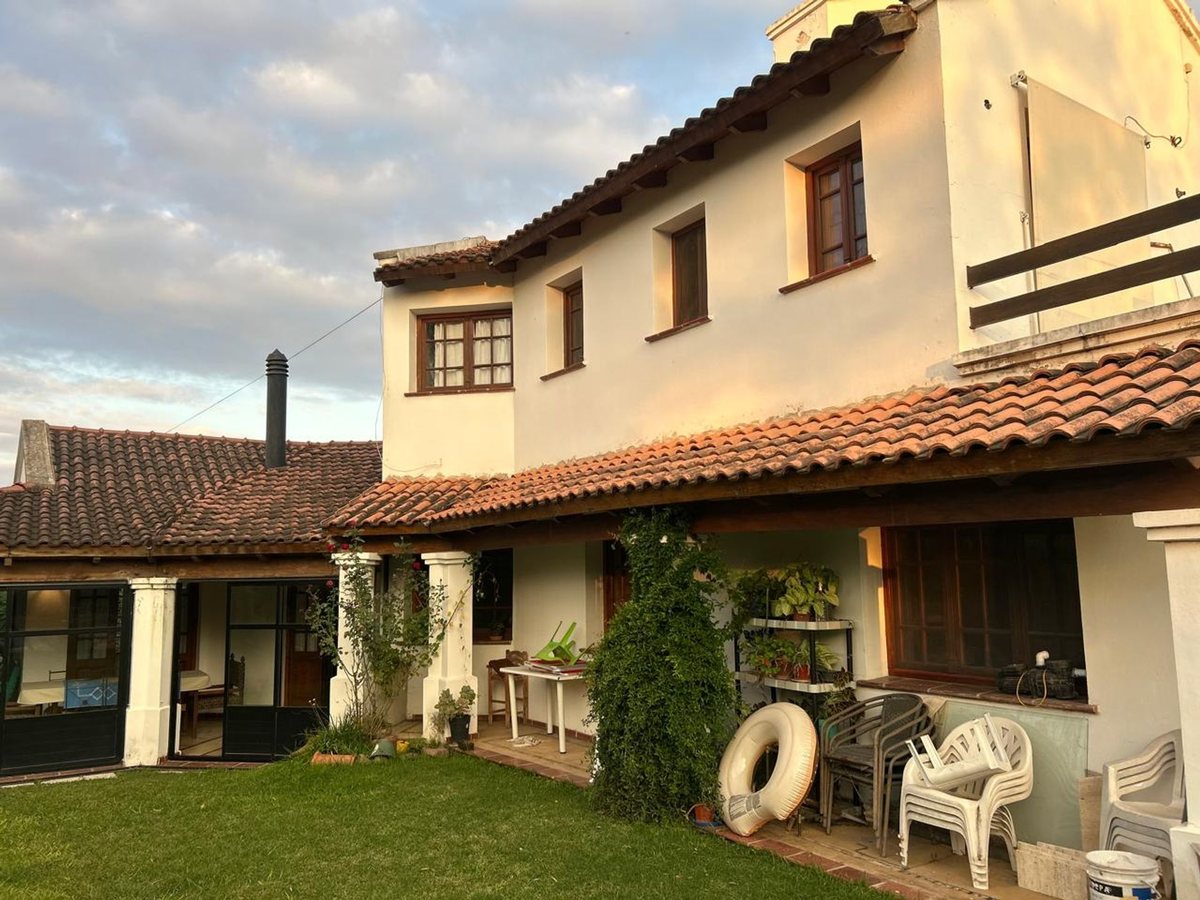 01 - Fotografía de Frentes y Fachadas correspondiente a Casa en Barrio Colon, Villa Allende.
