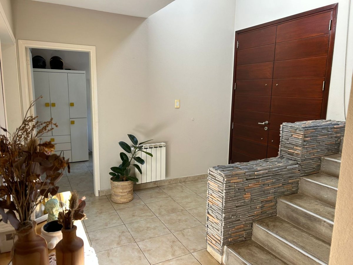 Fotografía de Habitaciones y Baños correspondiente a Casa en Barrio Villa Allende, Villa Allende.