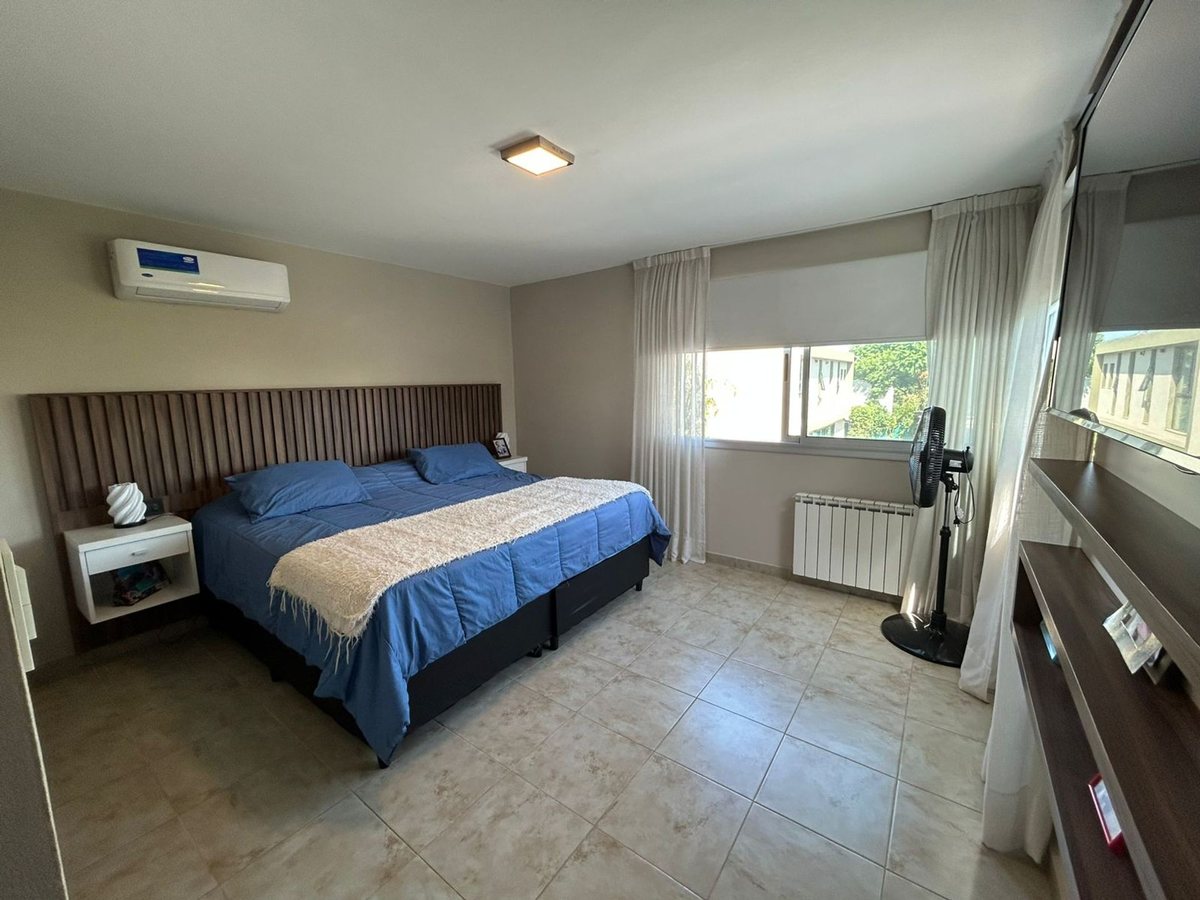 Fotografía de Habitaciones y Baños correspondiente a Casa en Barrio Villa Allende, Villa Allende.