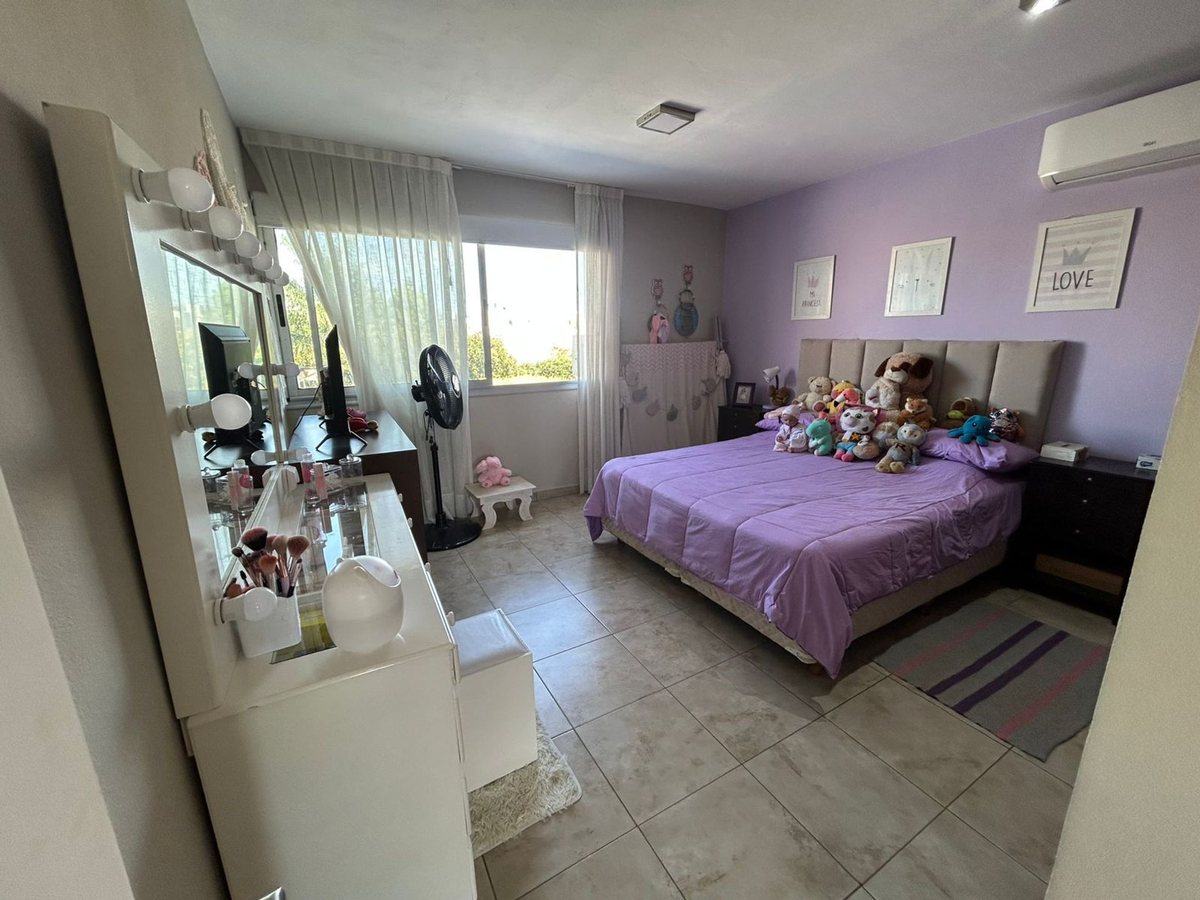 Fotografía de Habitaciones y Baños correspondiente a Casa en Barrio Villa Allende, Villa Allende.