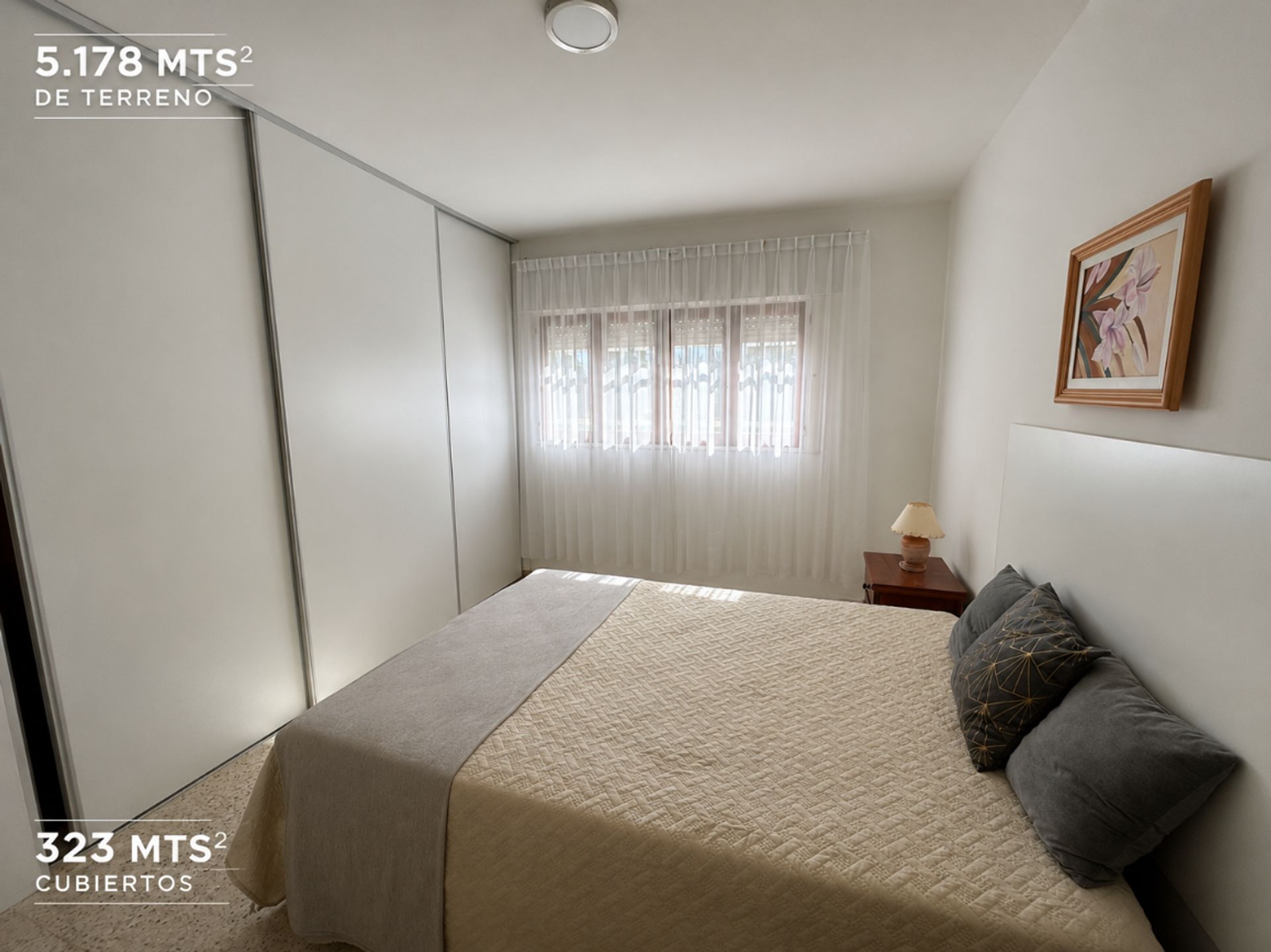 Fotografía de Habitaciones y Baños correspondiente a Casa en Barrio Capital, Cordoba.
