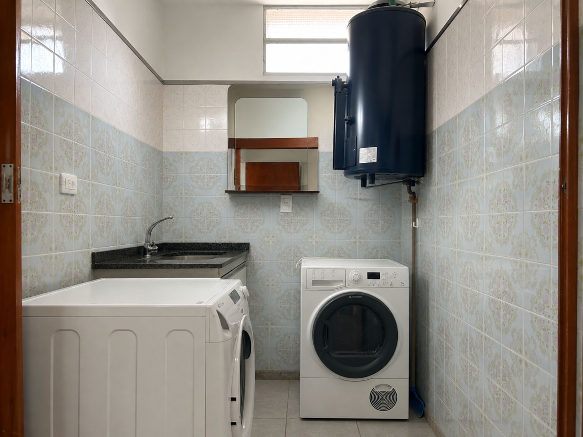 Fotografía de Habitaciones y Baños correspondiente a Casa en Barrio Capital, Cordoba.