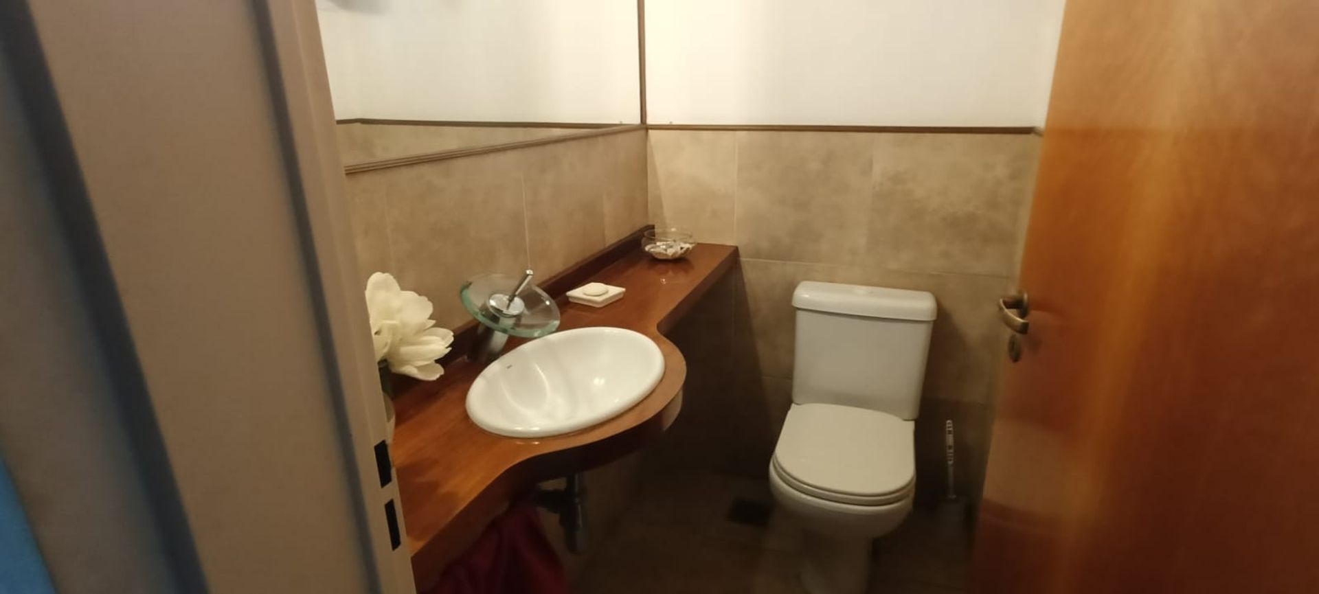 Fotografía de Habitaciones y Baños correspondiente a Casa en Barrio Cordoba, Tejas del Sur II.