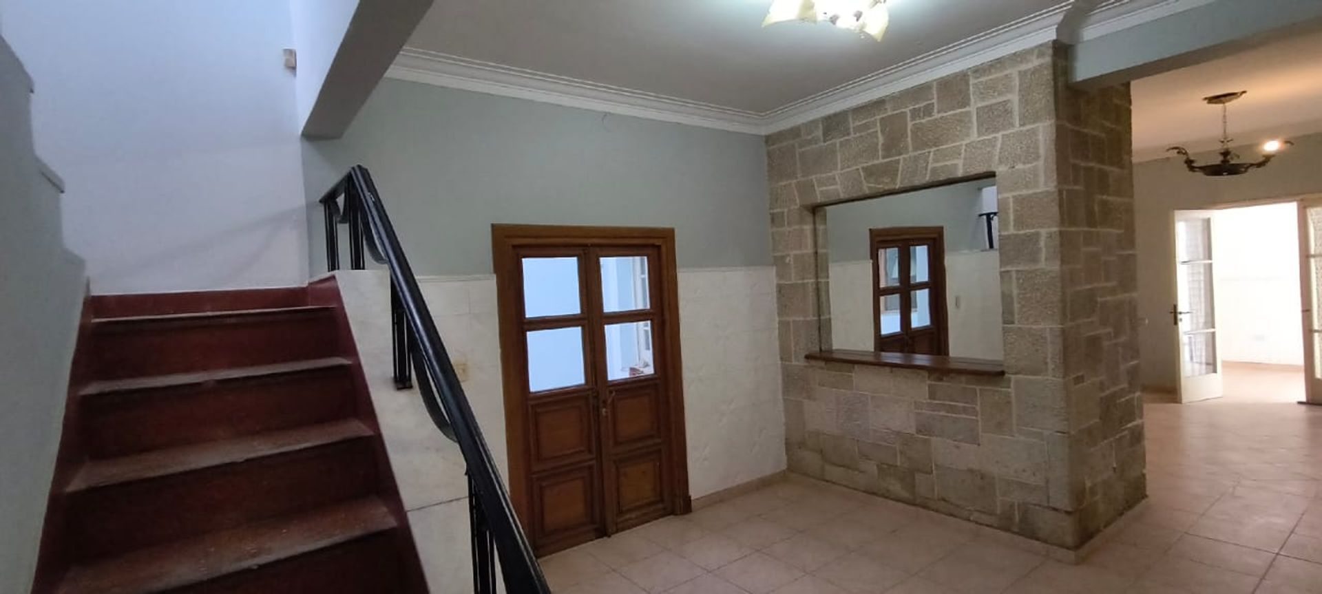 Escalera Madera Hall Espejo
