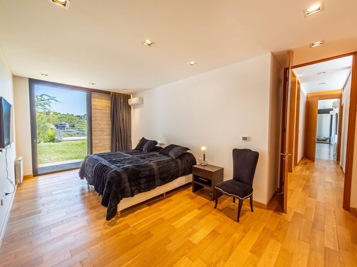 Fotografía de Habitaciones y Baños correspondiente a Casa en Barrio La Calera, La Cuesta.