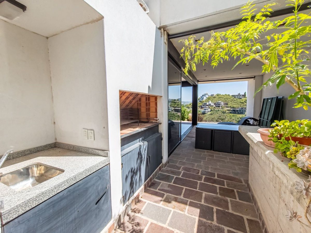 Fotografía de Patios y Exteriores correspondiente a Casa en Barrio La Calera, La Cuesta.