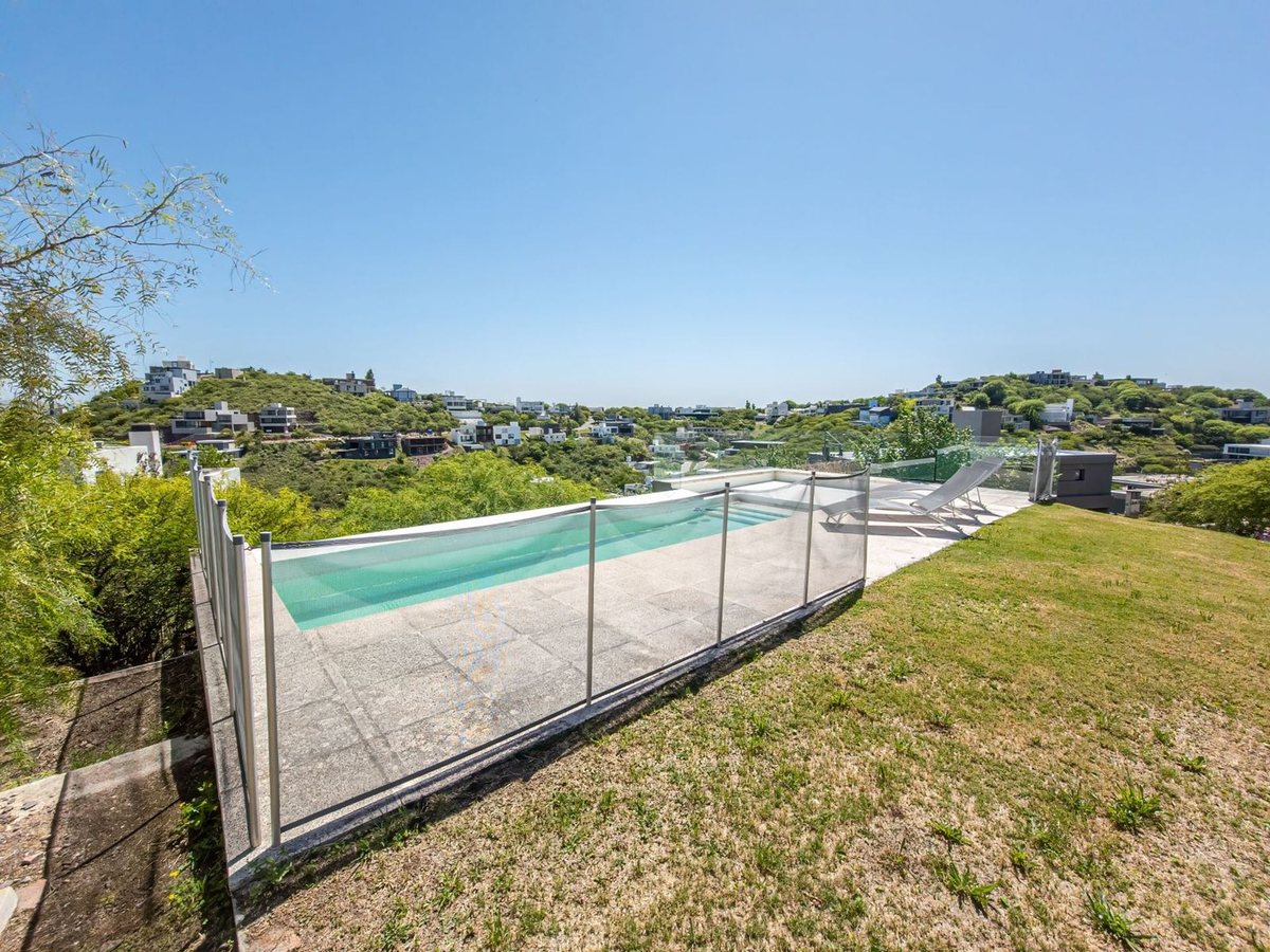 Fotografía de Patios y Exteriores correspondiente a Casa en Barrio La Calera, La Cuesta.
