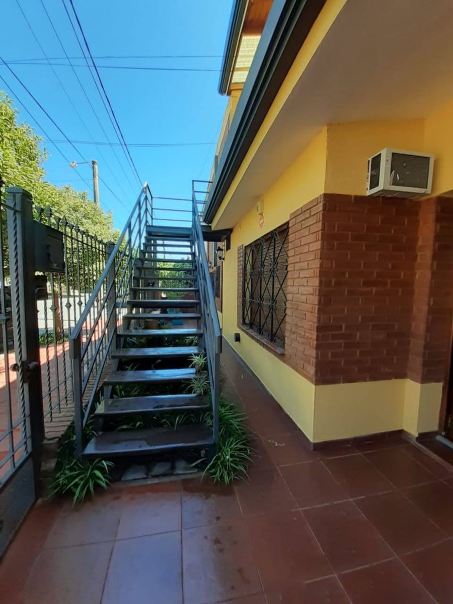 Fotografía de Frentes y Fachadas correspondiente a Casa en Barrio Paso de los Andes, Córdoba Capital.