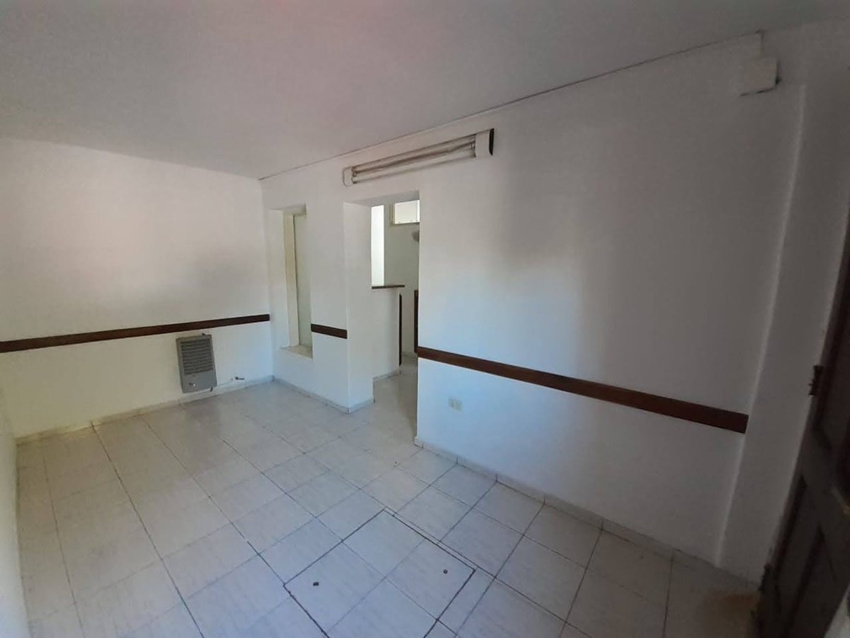 Fotografía de Habitaciones y Baños correspondiente a Casa en Barrio Paso de los Andes, Córdoba Capital.