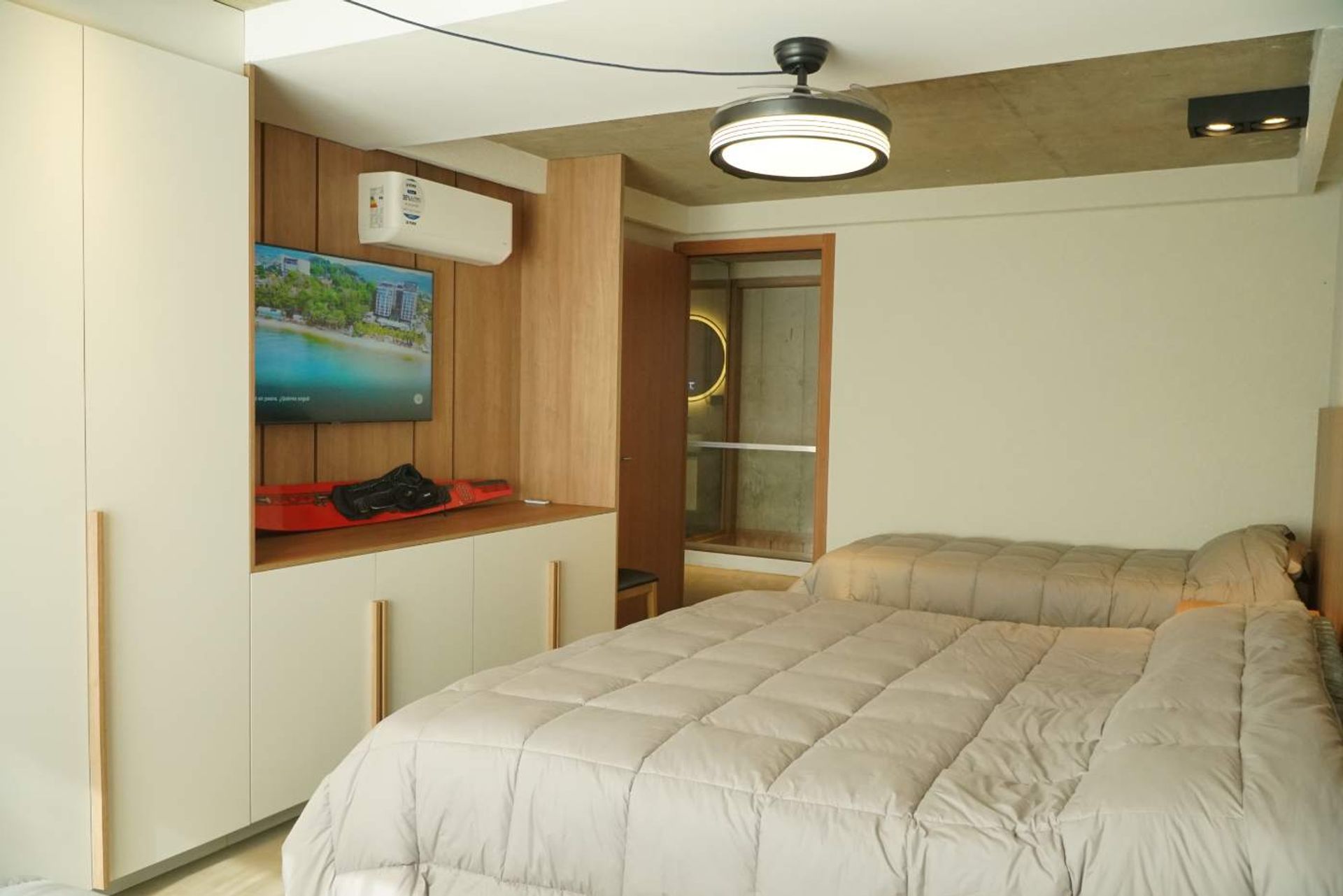 Fotografía de Habitaciones y Baños correspondiente a Casa en Barrio Santa Maria, Potrero de Garay.