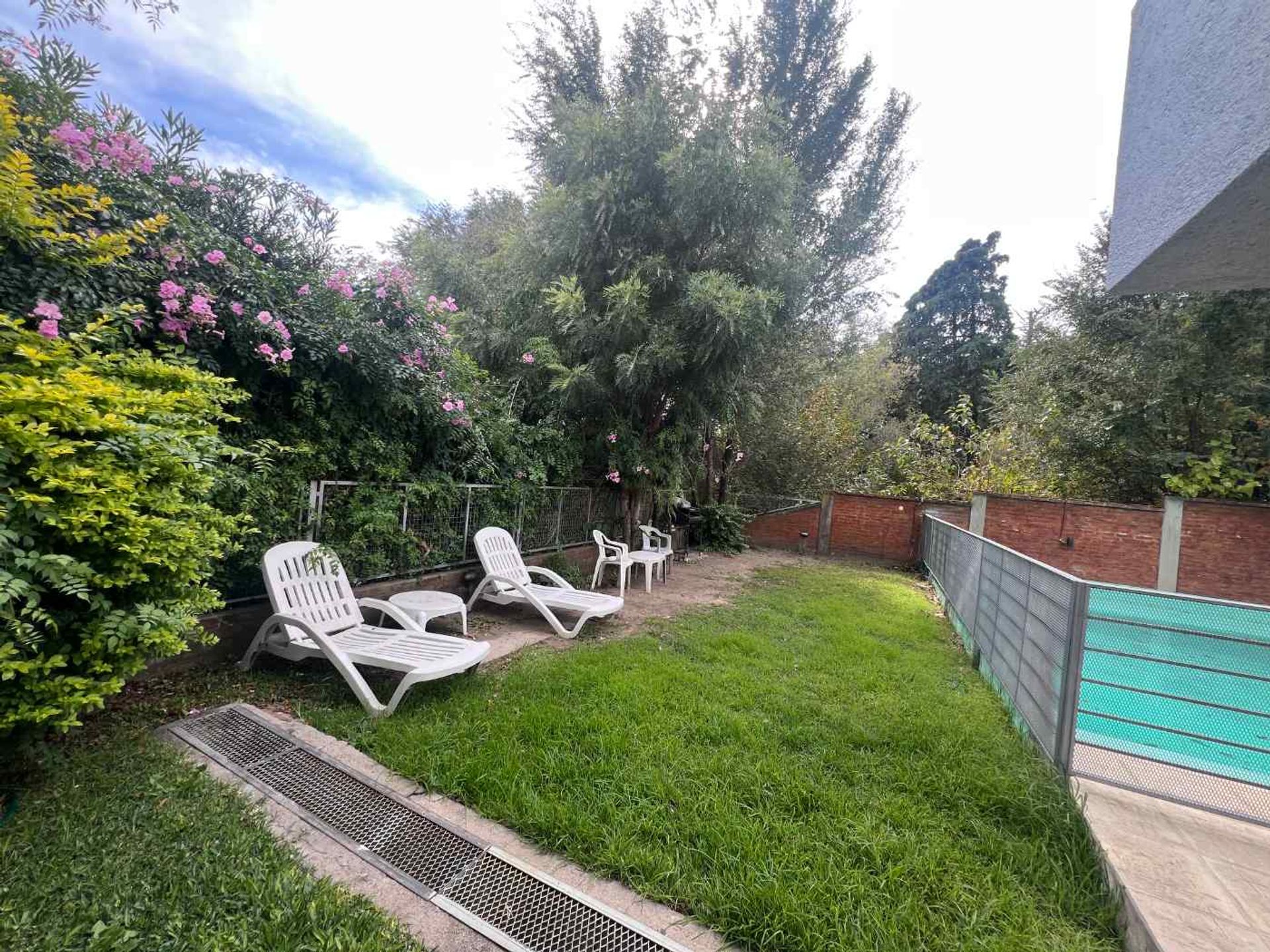 Fotografía de Patios y Exteriores correspondiente a Casa en Barrio Villa Carlos Paz, Altos de las Vertientes.
