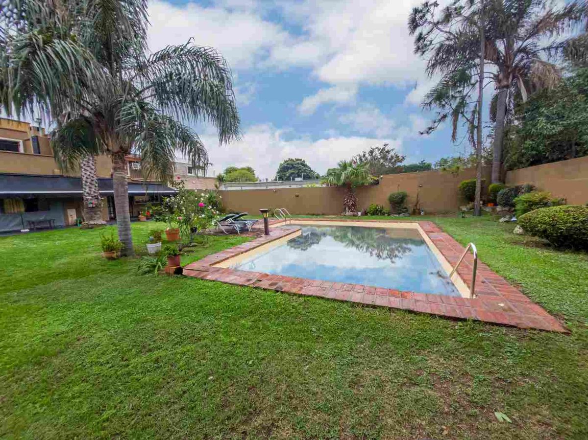 04 - Fotografía de Patios y Exteriores correspondiente a Casa en Barrio Villa Belgrano, Córdoba Capital.