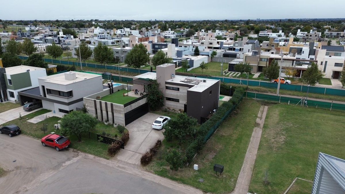 Fotografía de Frentes y Fachadas correspondiente a Casa en Barrio Colon, Villa Allende.