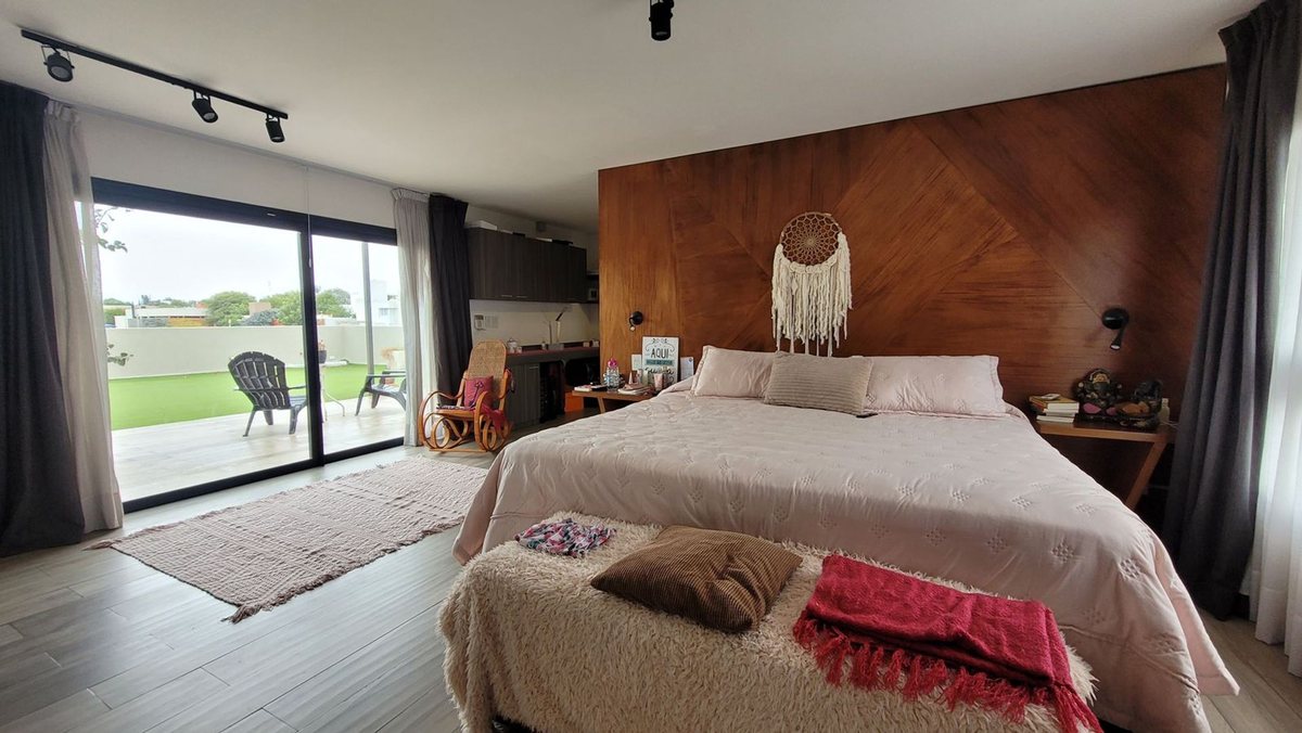 Fotografía de Habitaciones y Baños correspondiente a Casa en Barrio Colon, Villa Allende.