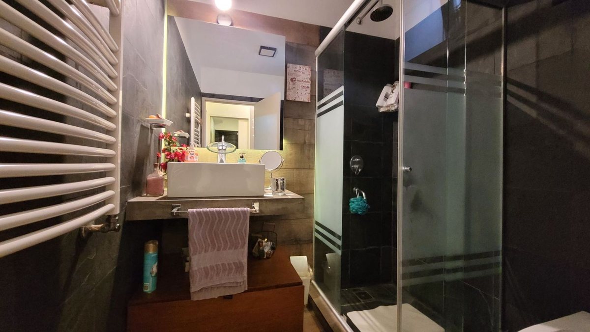Fotografía de Habitaciones y Baños correspondiente a Casa en Barrio Colon, Villa Allende.
