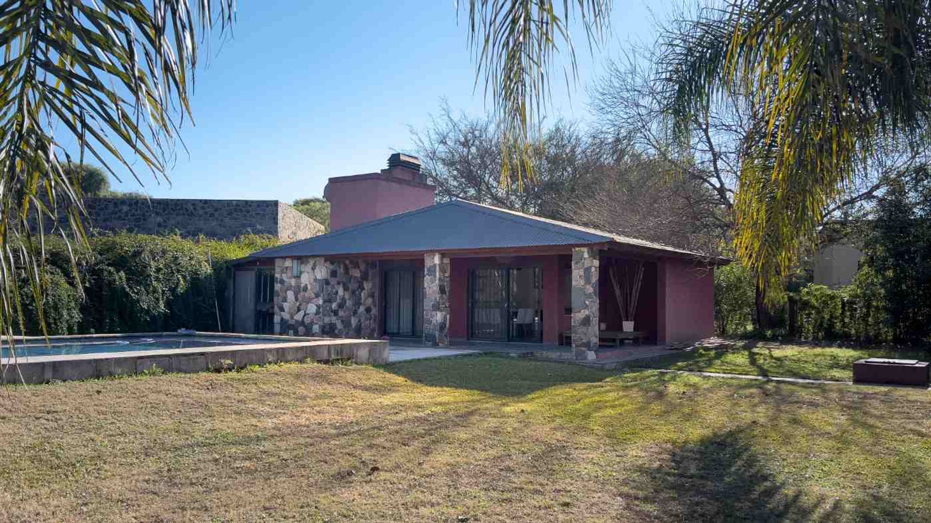 Fotografía de Frentes y Fachadas correspondiente a Casa en Barrio Villa Allende, Villa Allende Golf.