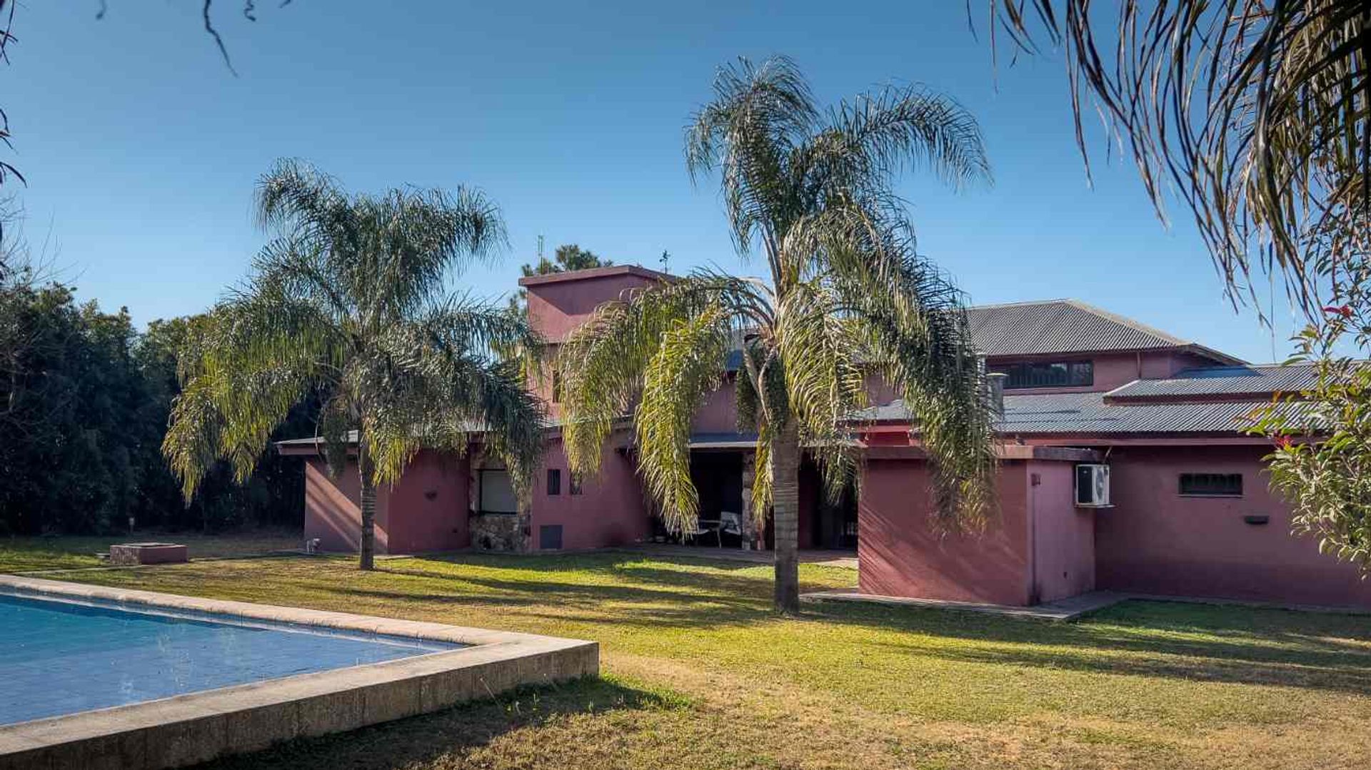 01 - Fotografía de Frentes y Fachadas correspondiente a Casa en Barrio Villa Allende, Villa Allende Golf.