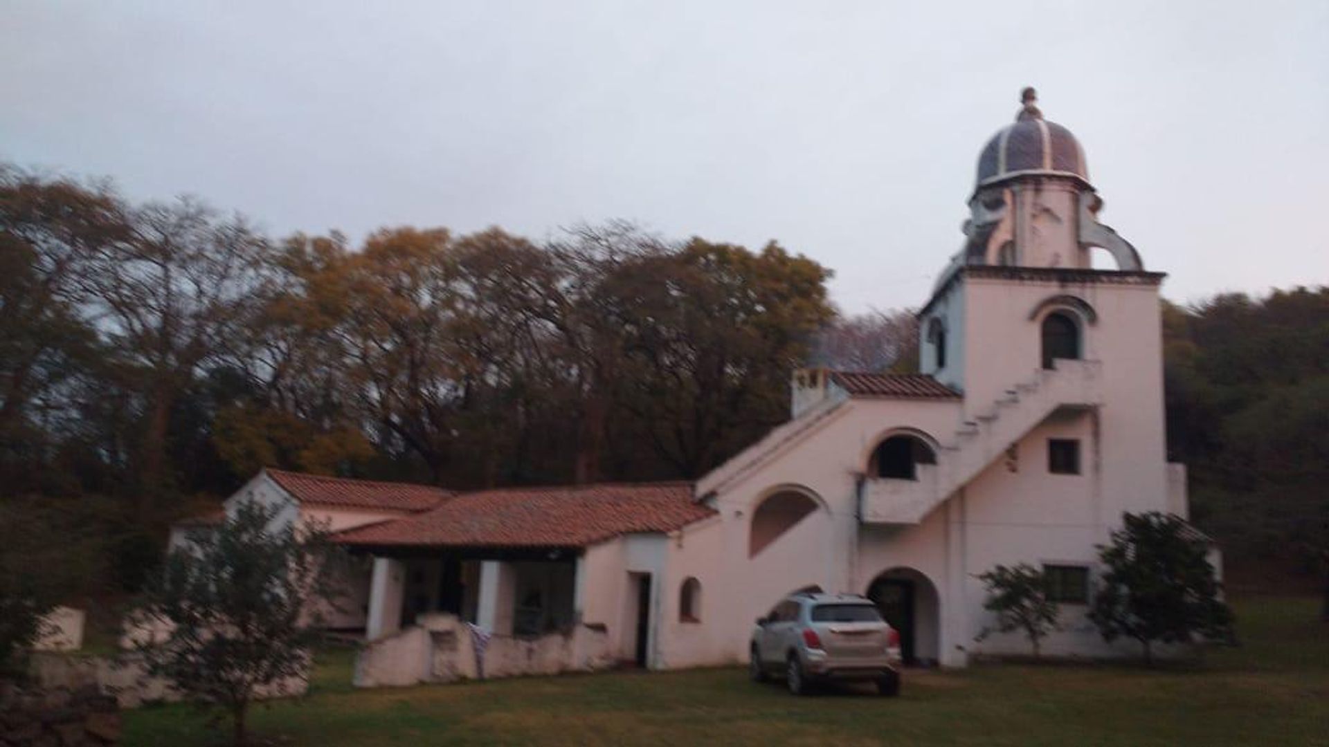 Fotografía de Frentes y Fachadas correspondiente a Casa en Barrio Colon, La Granja.