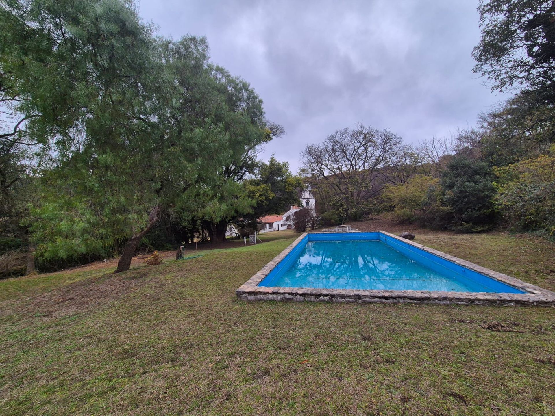 Fotografía de Patios y Exteriores correspondiente a Casa en Barrio Colon, La Granja.