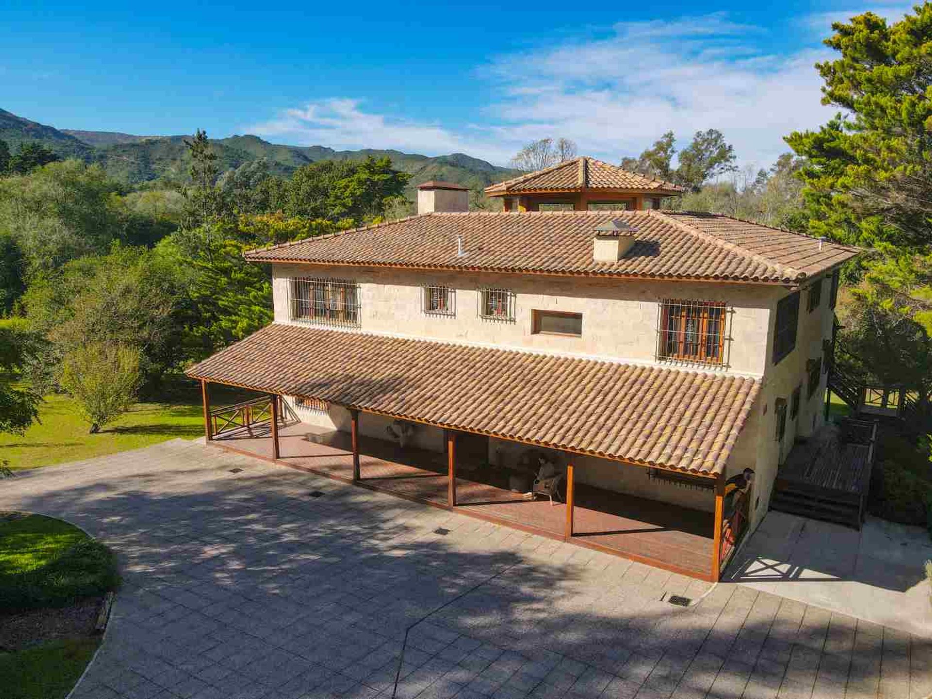 Fotografía de Frentes y Fachadas correspondiente a Casa en Barrio Calamuchita, Villa General Belgrano.