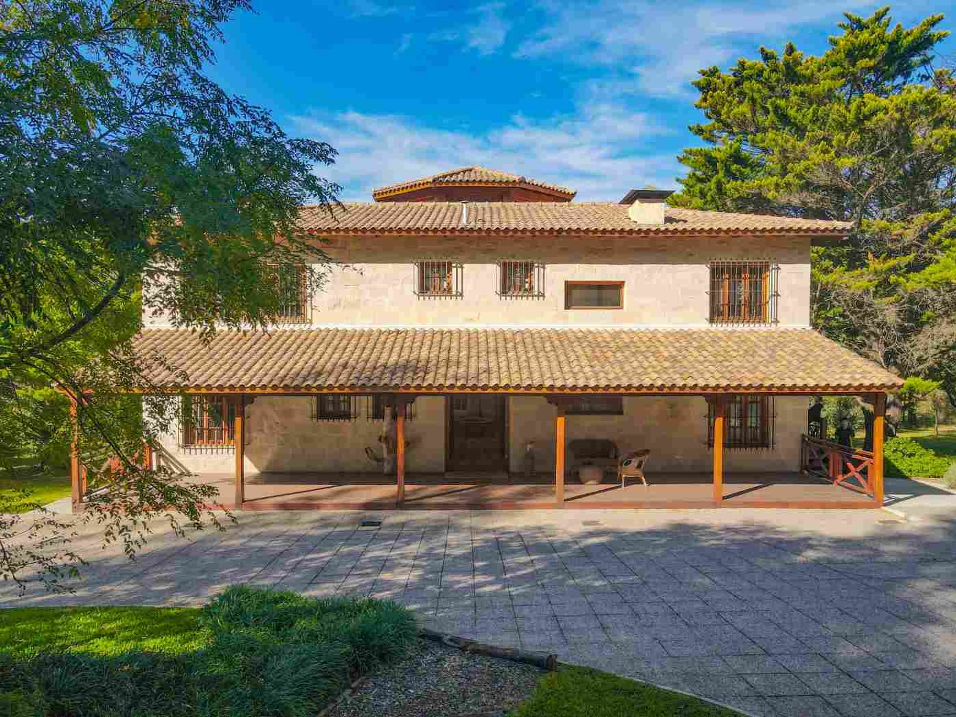 Fotografía de Frentes y Fachadas correspondiente a Casa en Barrio Calamuchita, Villa General Belgrano.