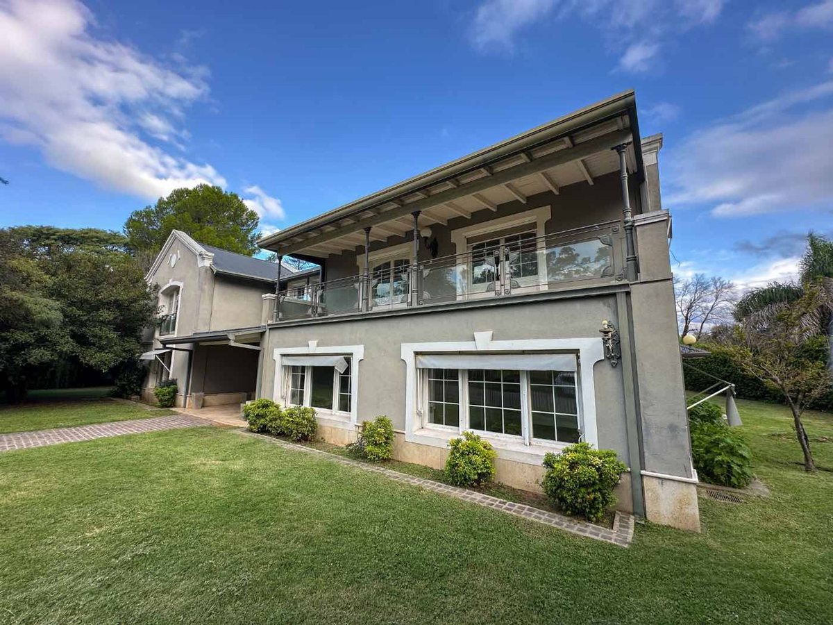 Fotografía de Frentes y Fachadas correspondiente a Casa en Barrio Villa Allende, Villa Allende Golf.