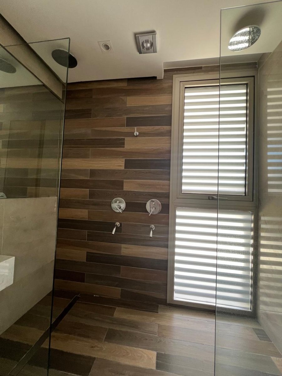 Fotografía de Habitaciones y Baños correspondiente a Casa_duplex en Barrio Villa Carlos Paz, Costa Azul Norte.