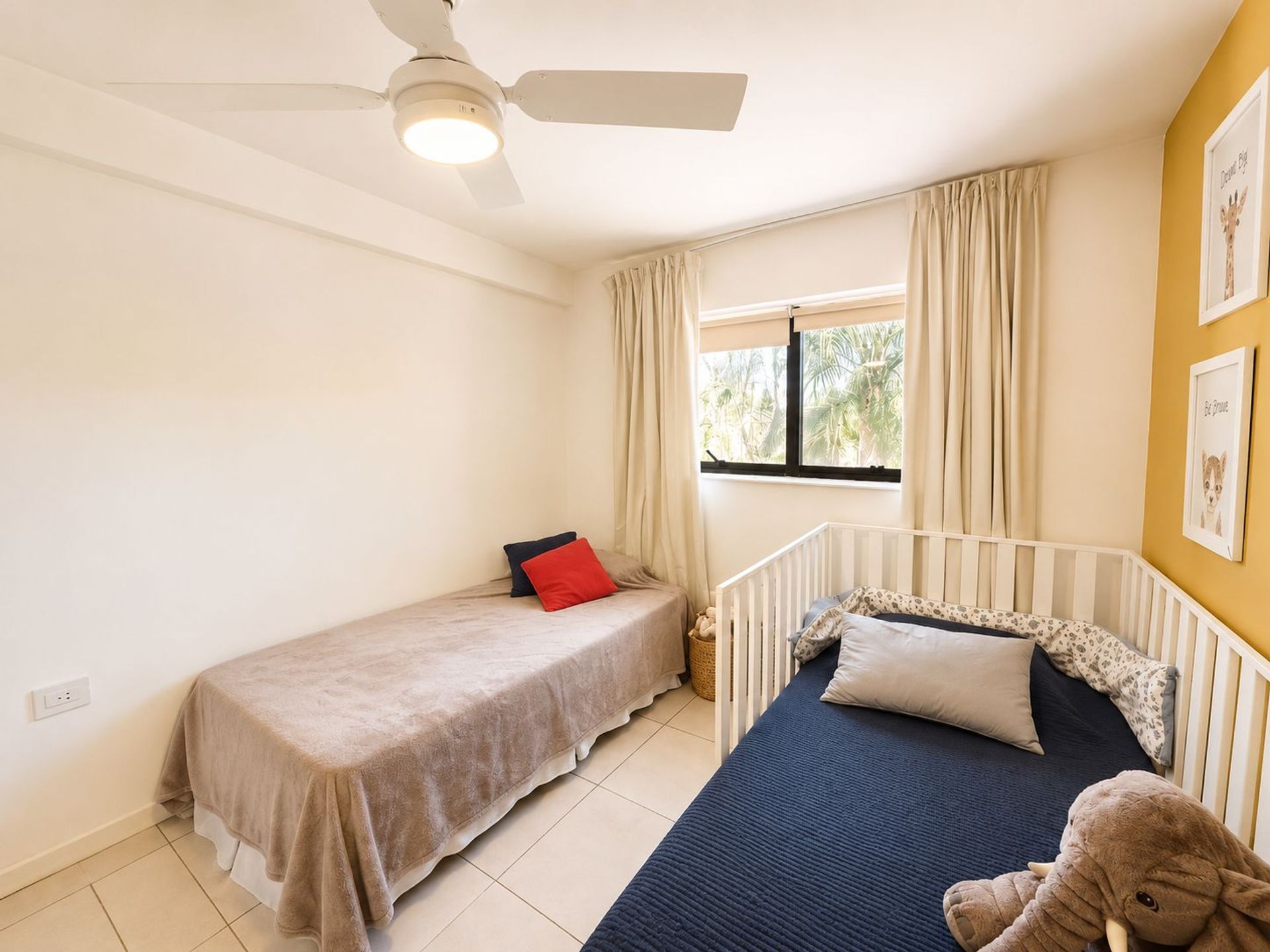 Fotografía de Habitaciones y Baños correspondiente a Casa_duplex en Barrio Arguello, Córdoba Capital.