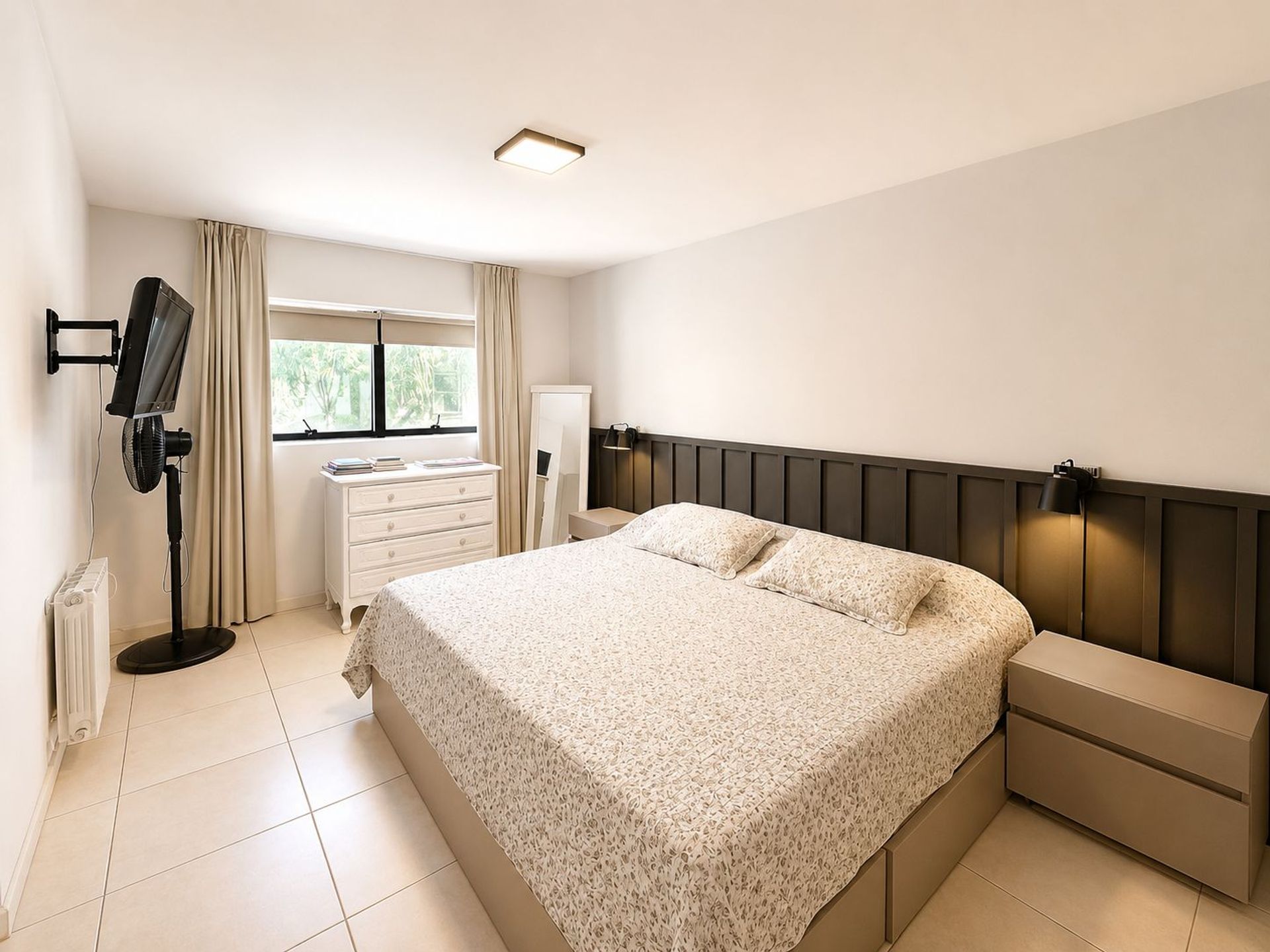 Fotografía de Habitaciones y Baños correspondiente a Casa_duplex en Barrio Arguello, Córdoba Capital.