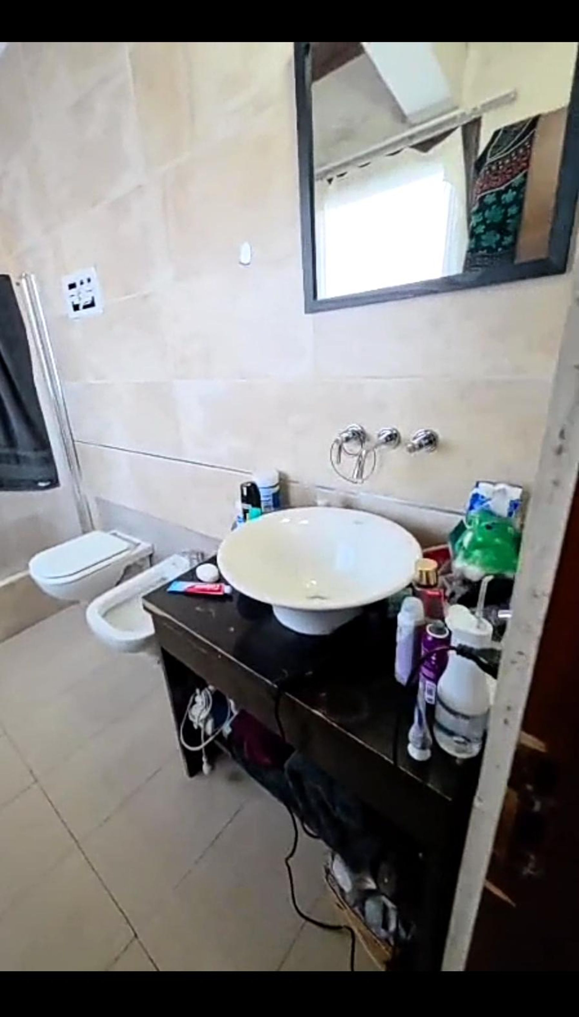 Fotografía de Habitaciones y Baños correspondiente a Casa_duplex en Barrio Colon, La Calera.